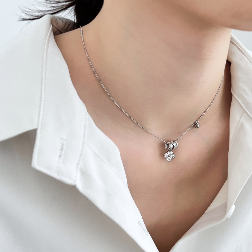 S925 Silver Luxury Sakura Necklace