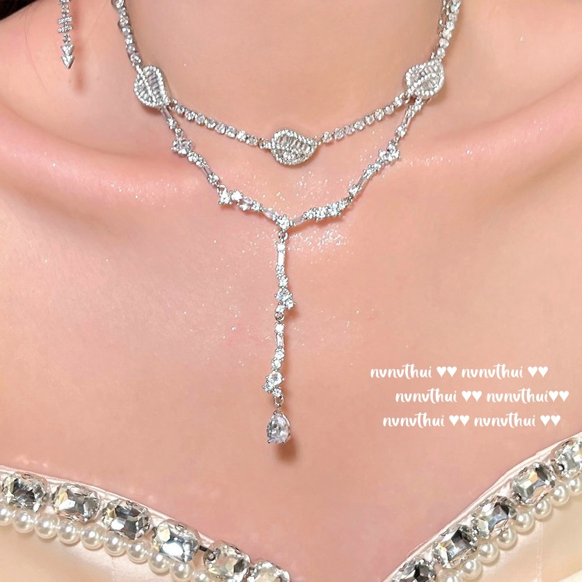 Gentle Teardrop-Necklace / Earrings / Set