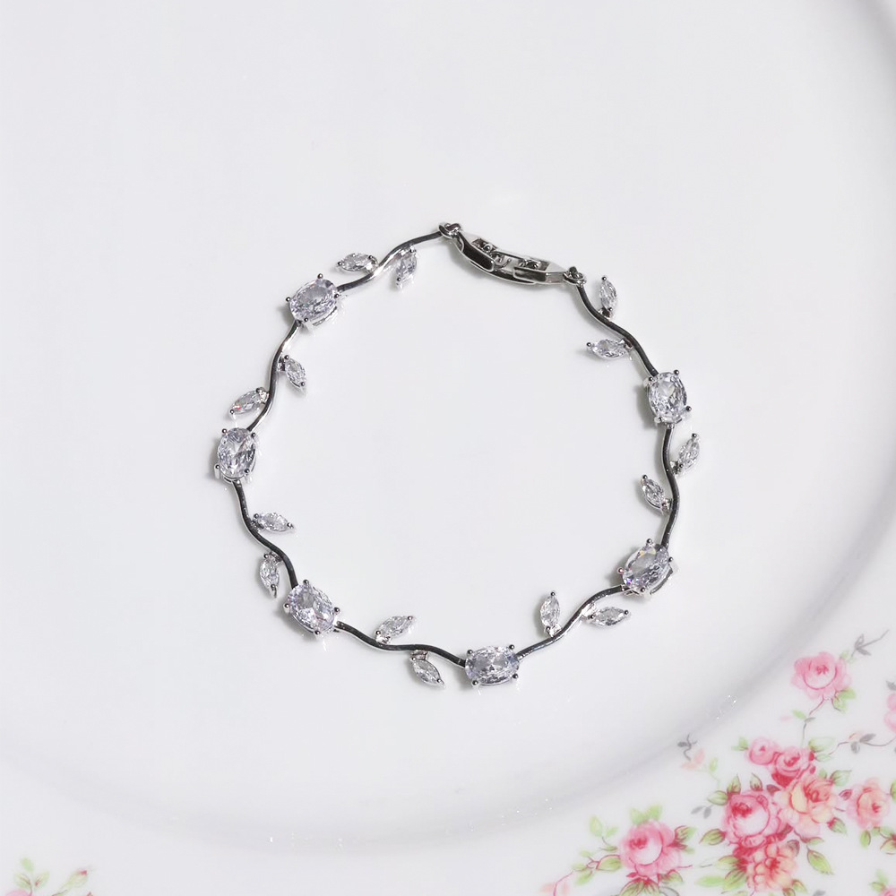 Dainty Rose Bracelet