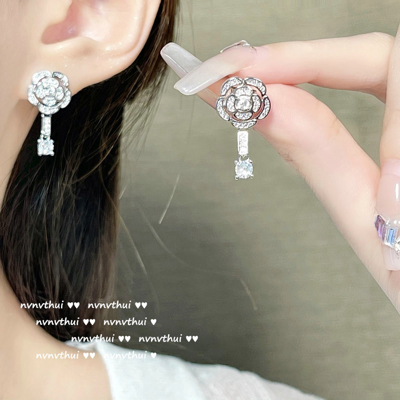 Camellia-Bracelet / Necklace / Earrings / Set