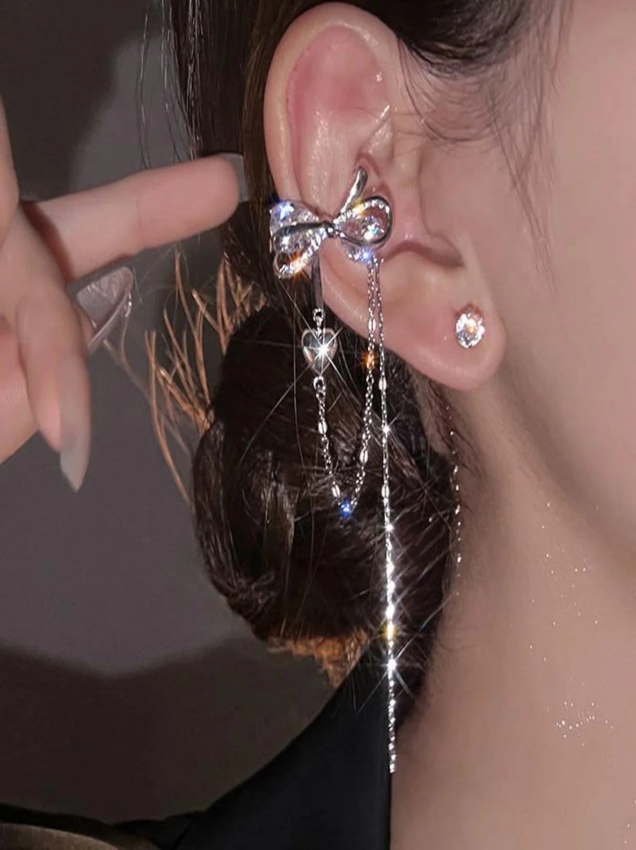 Butterfly ear cuff