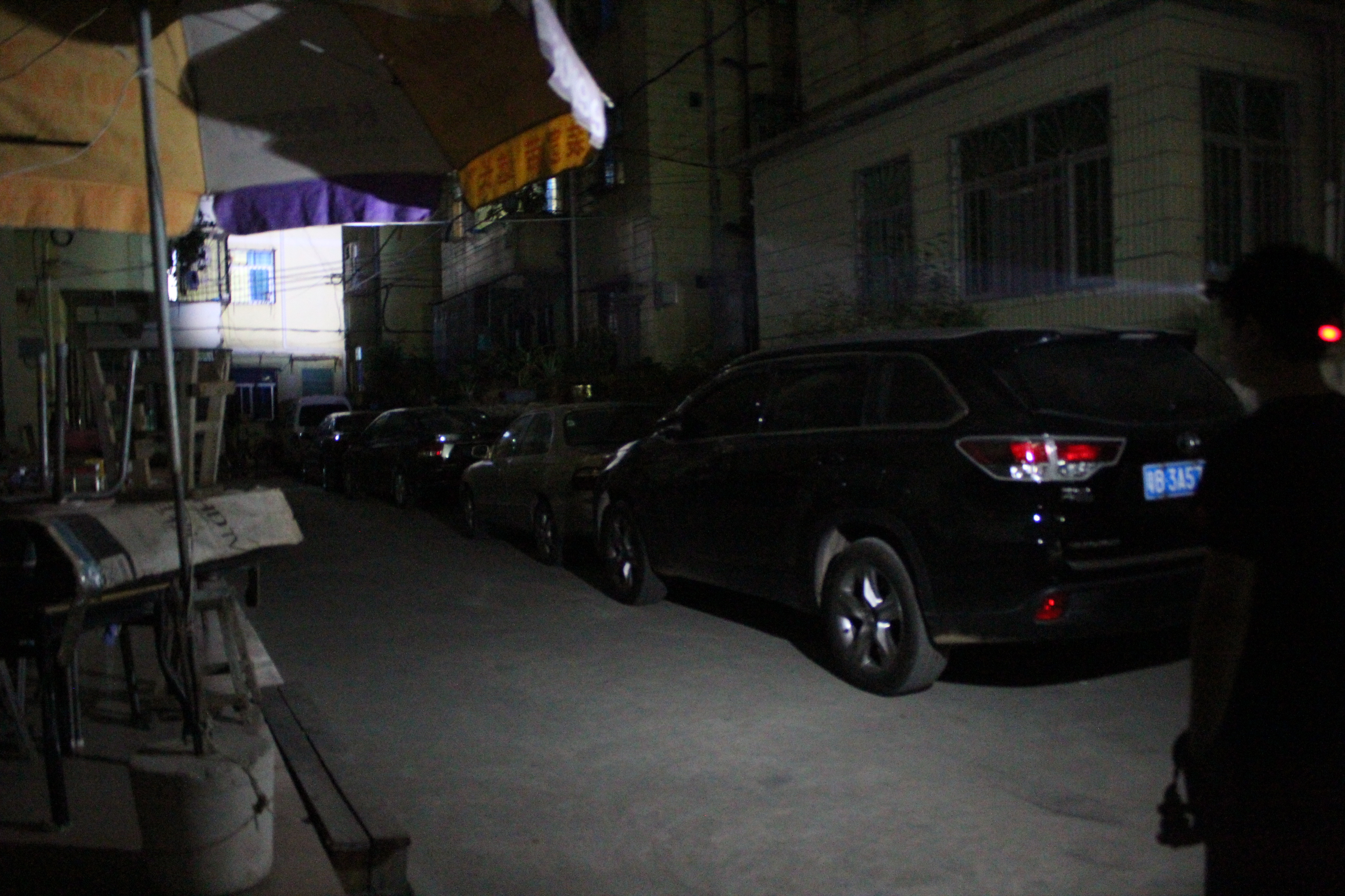 How to Charge a Rechargeable Headlamp Correctly