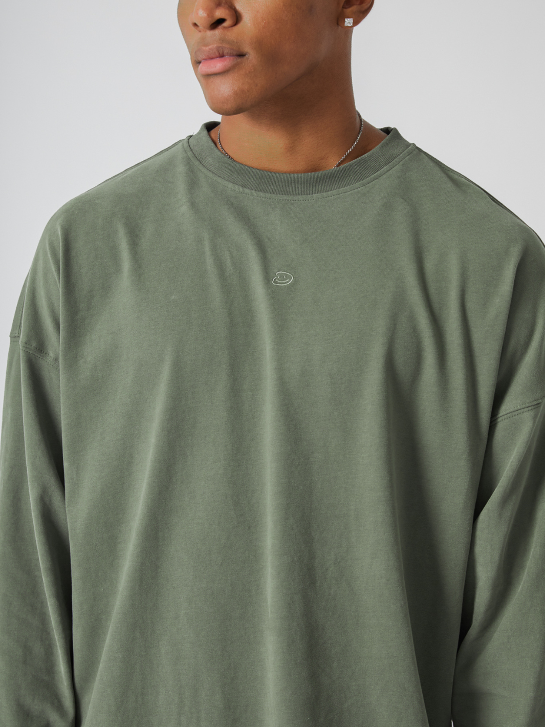 SMILEY LOGO LONG SLEEVE TEE - FADED GREEN-Fineriform