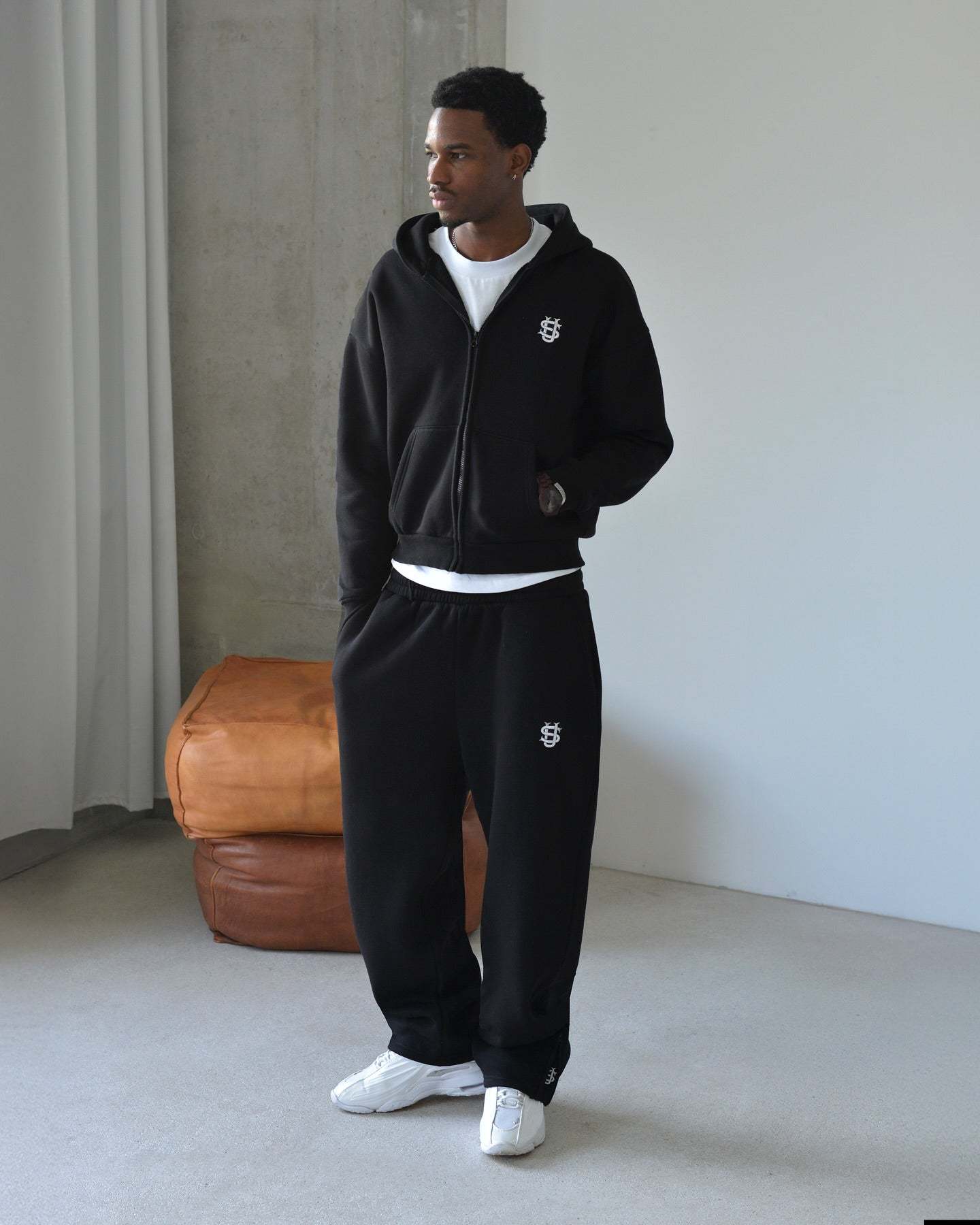 BLACK PANTS-Fineriform