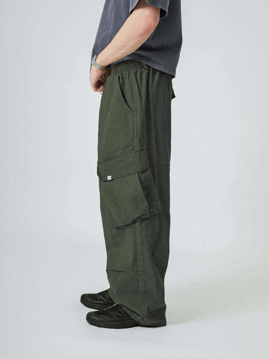 BAGGY CARGO PANTS - ARMY GREEN-Fineriform