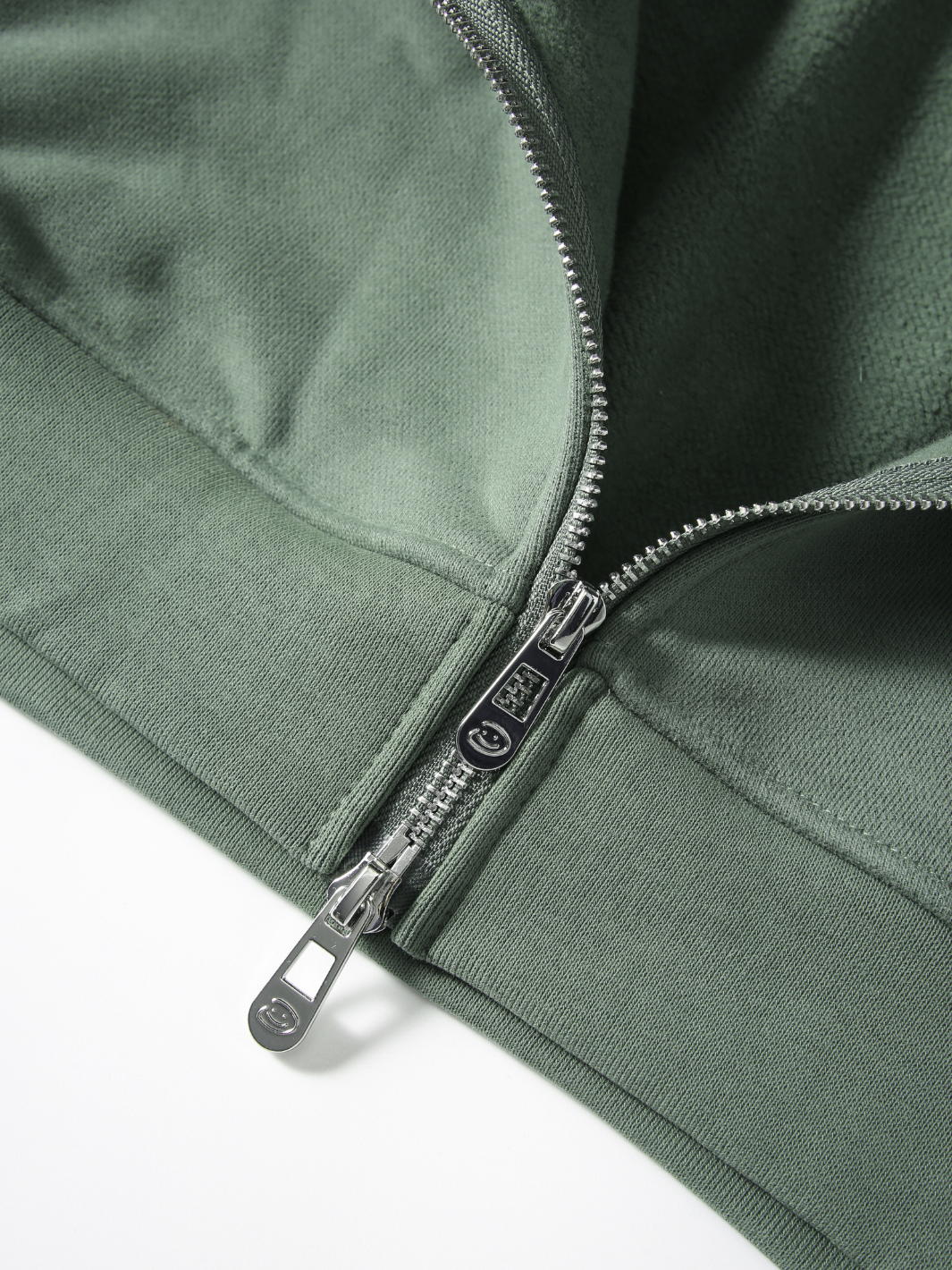 SMILEY BOXY DOUBLE ZIP - MATCHA-Fineriform
