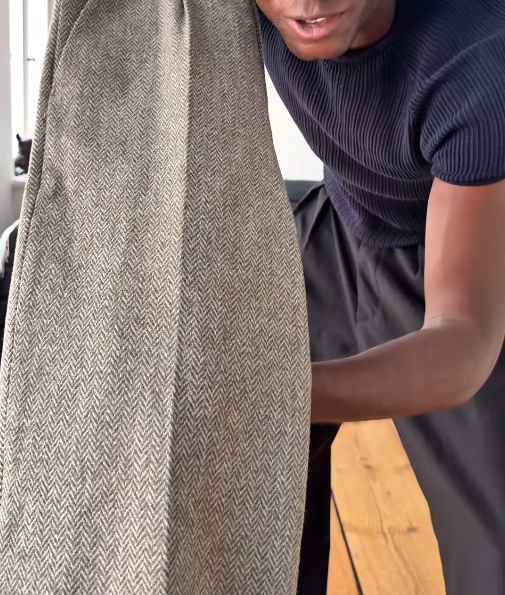 PLEATED WOOL PANTS-Fineriform