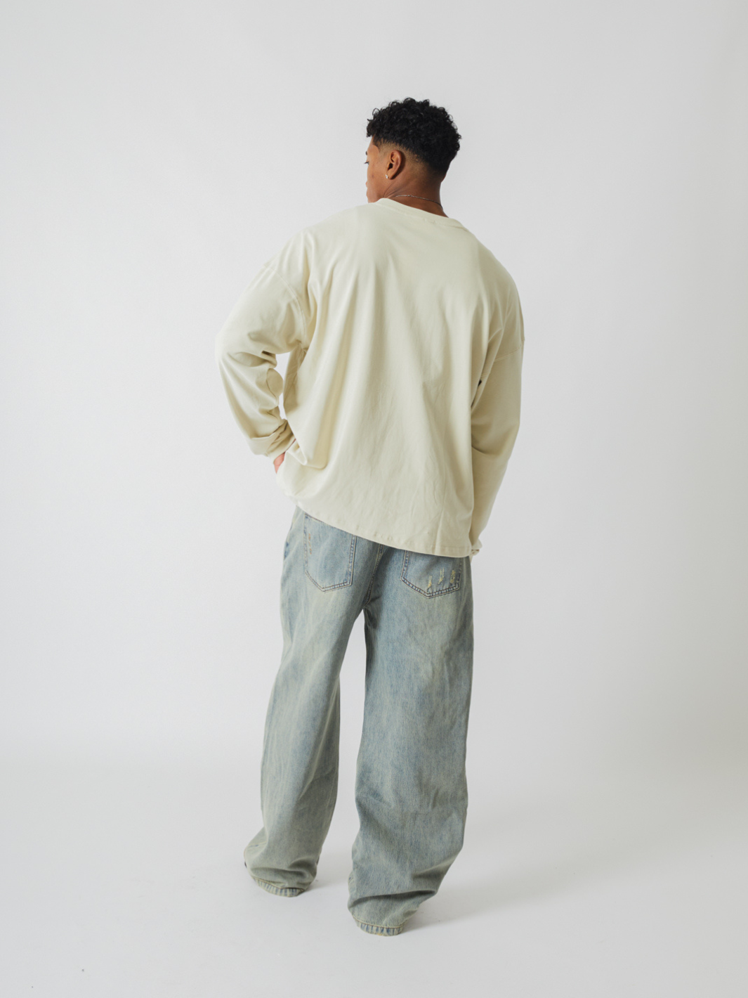 SMILEY LOGO LONG SLEEVE TEE - LIGHT ALMOND-Fineriform