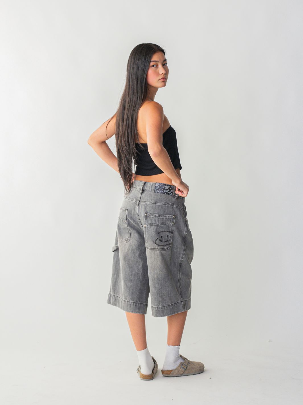 SMILEY STITCH JORTS - LIGHT GREY-Fineriform