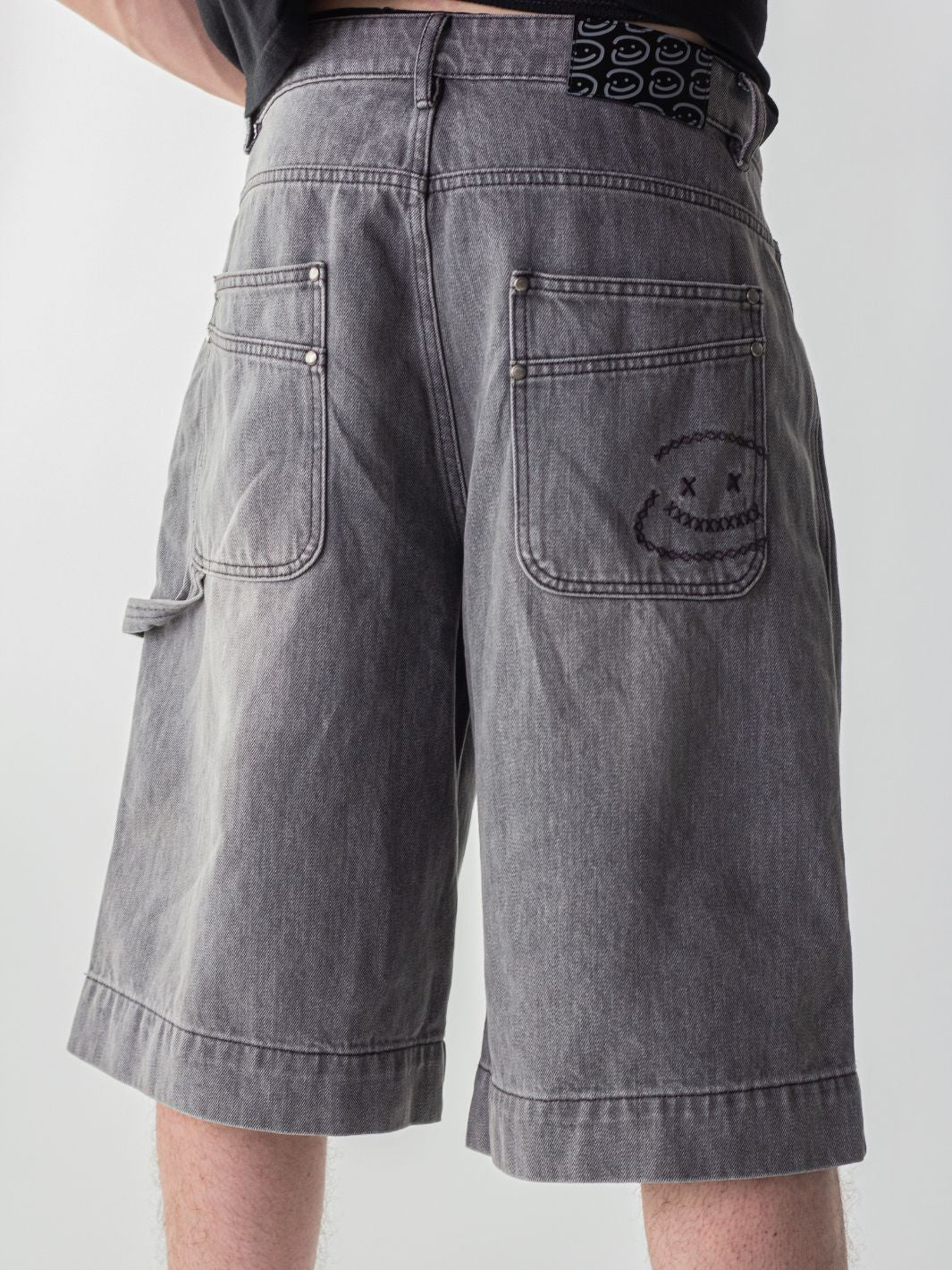 SMILEY STITCH JORTS - LIGHT GREY-Fineriform