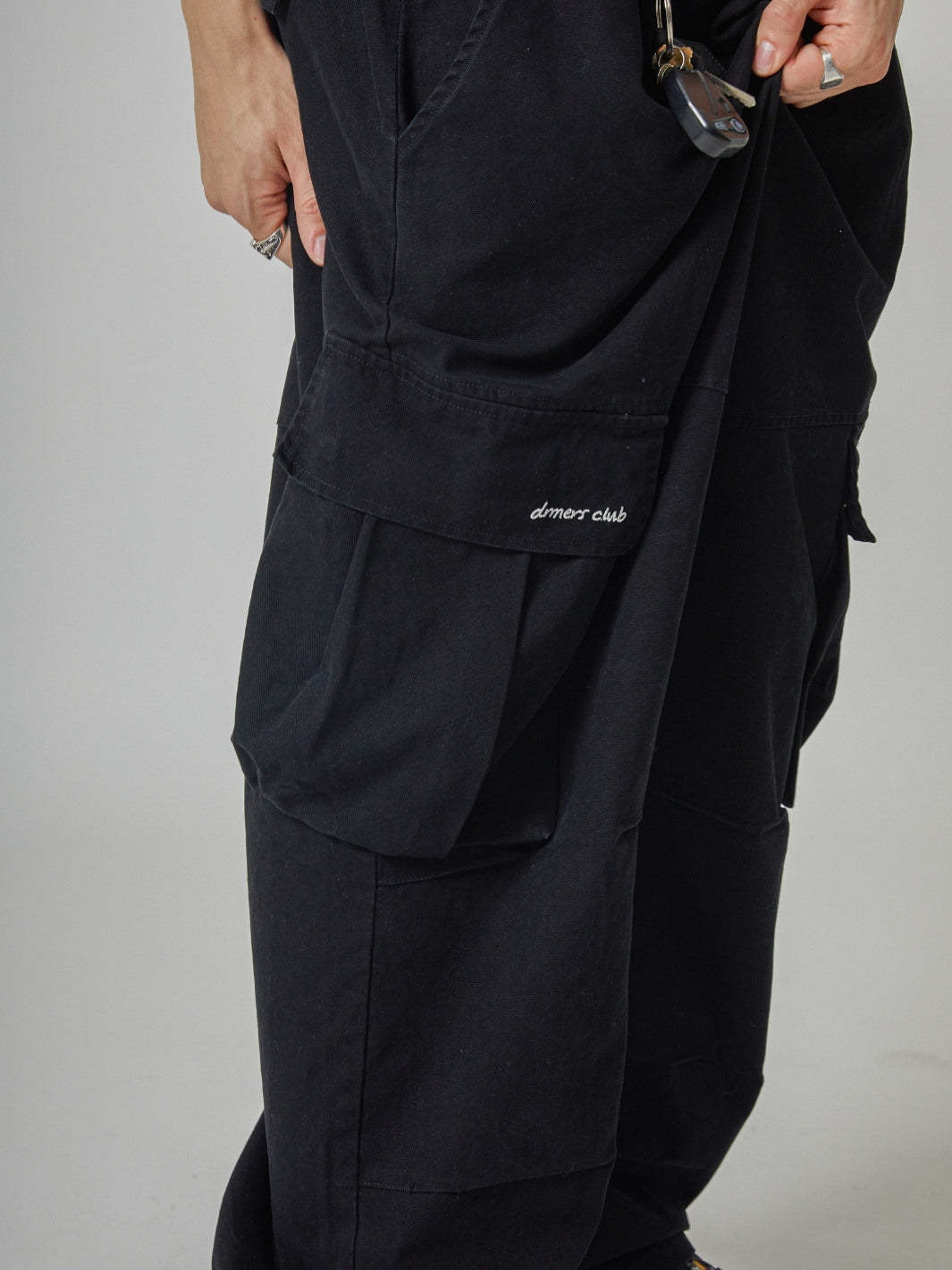 BAGGY CARGO PANTS - BLACK-Fineriform