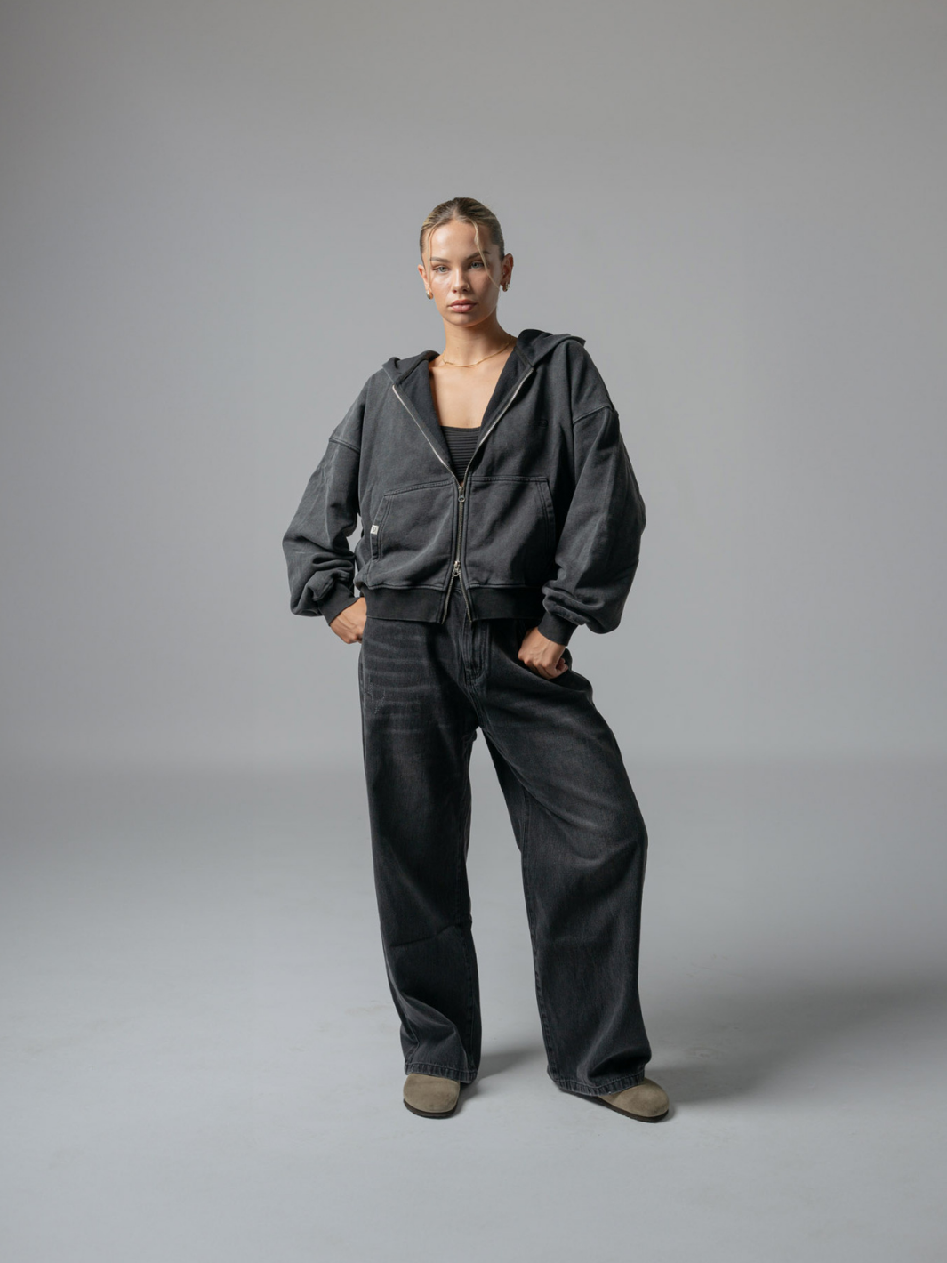 ESSENTIAL BOXY DOUBLE ZIP - VINTAGE BLACK-Fineriform