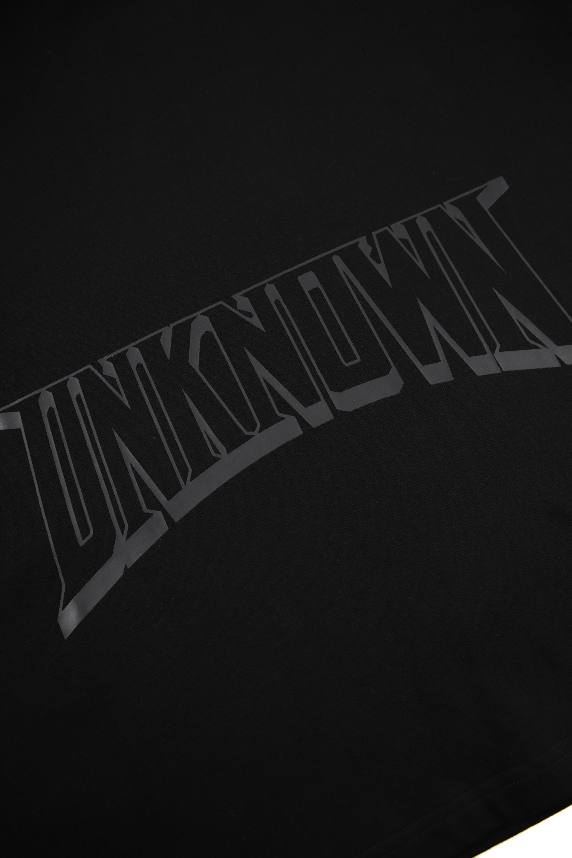 BLACKOUT LOGO TEE-Fineriform