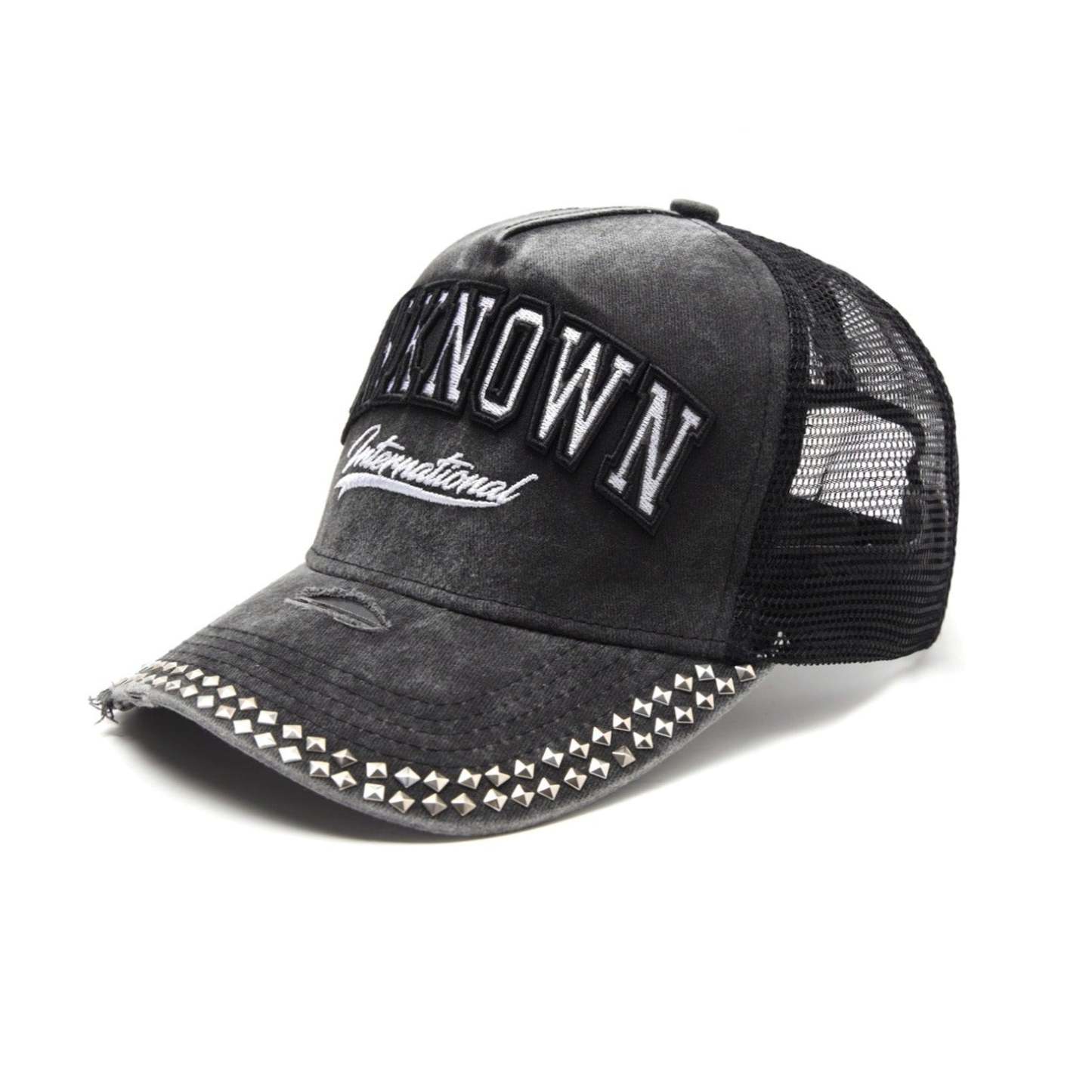 METAL STUDDED CAP-Fineriform