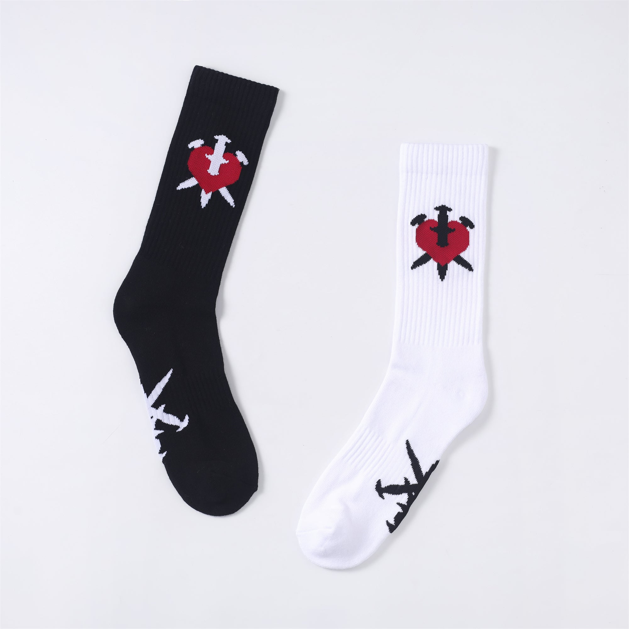 BLACK DAGGER HEART SOCKS-Fineriform