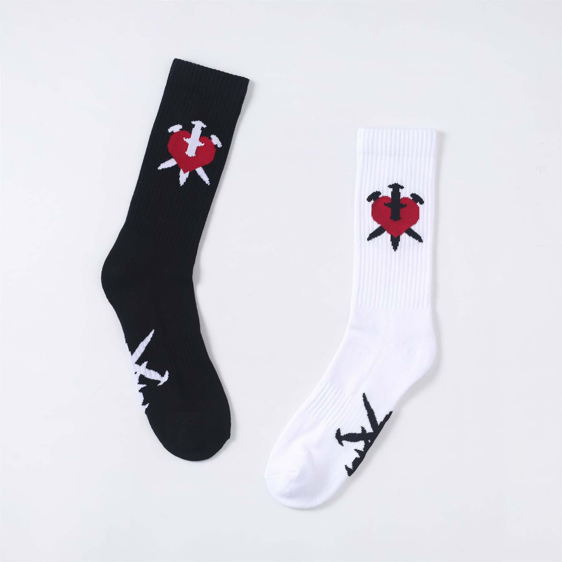 WHITE DAGGER HEART SOCKS-Fineriform