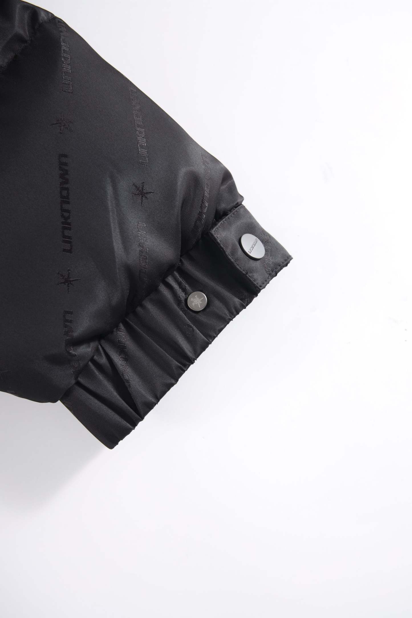 MONOGRAM PUFFER-Fineriform