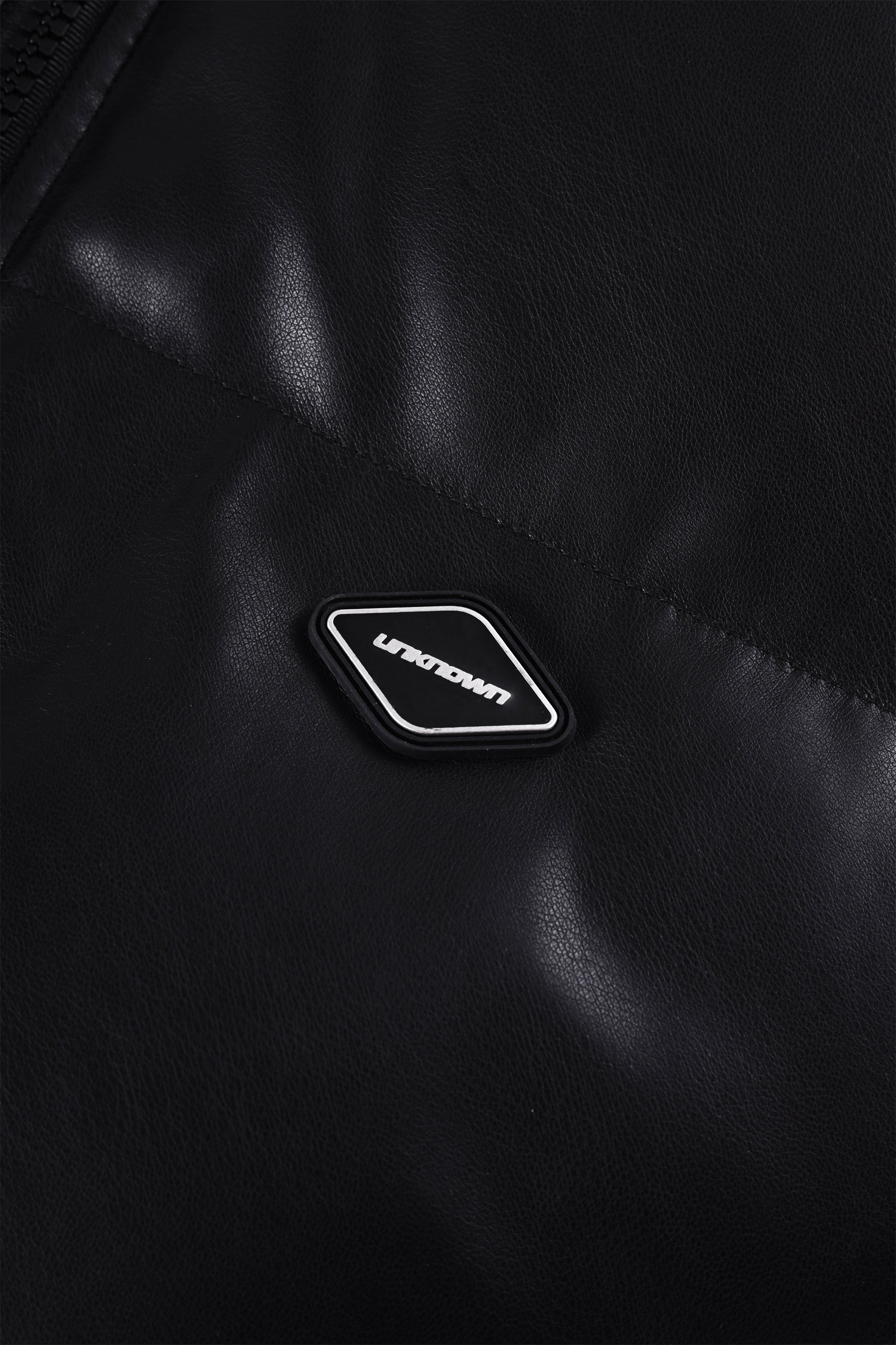 BLACKOUT PUFFER-Fineriform