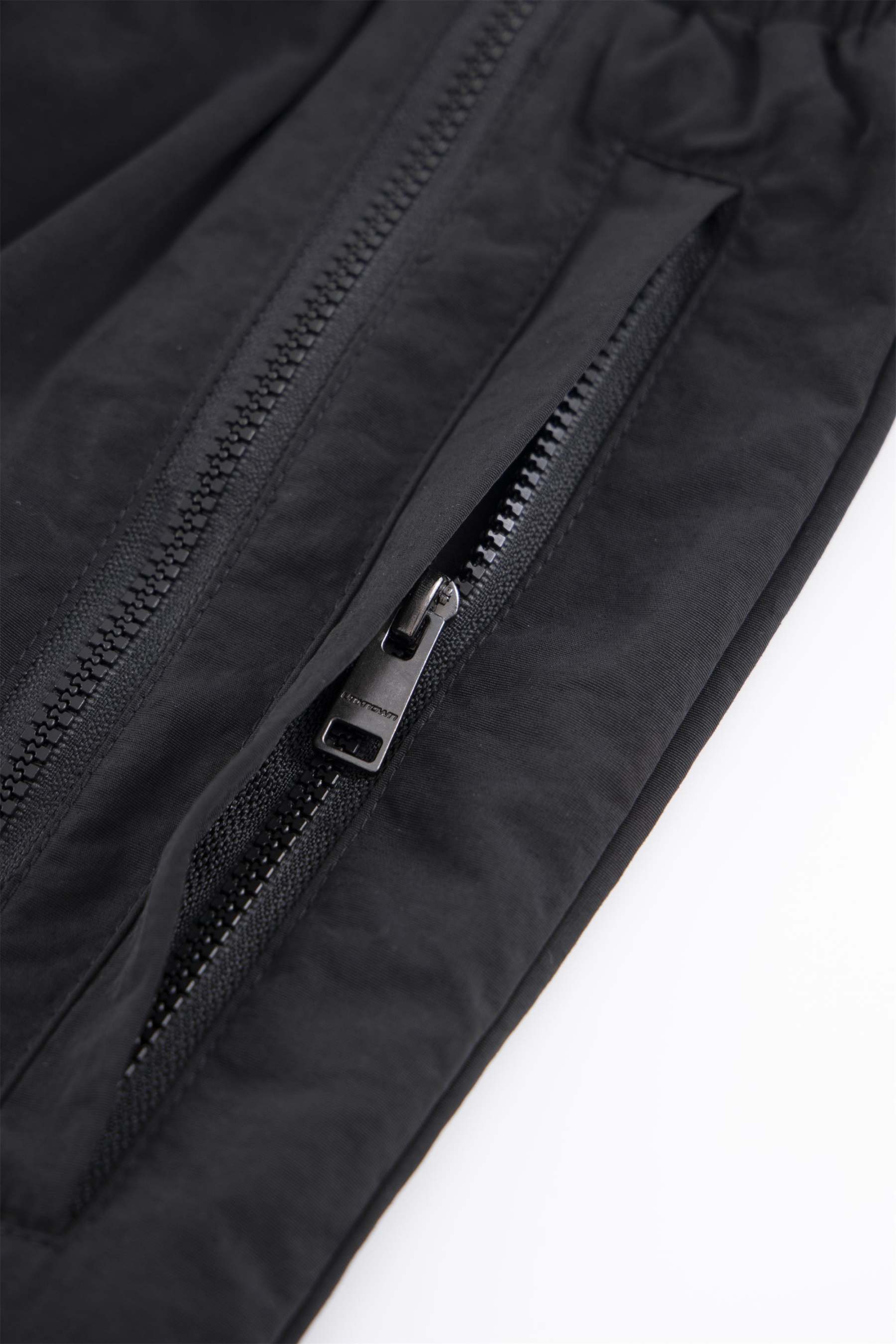 BLACK BAGGY ZIP TRACKIES-Fineriform
