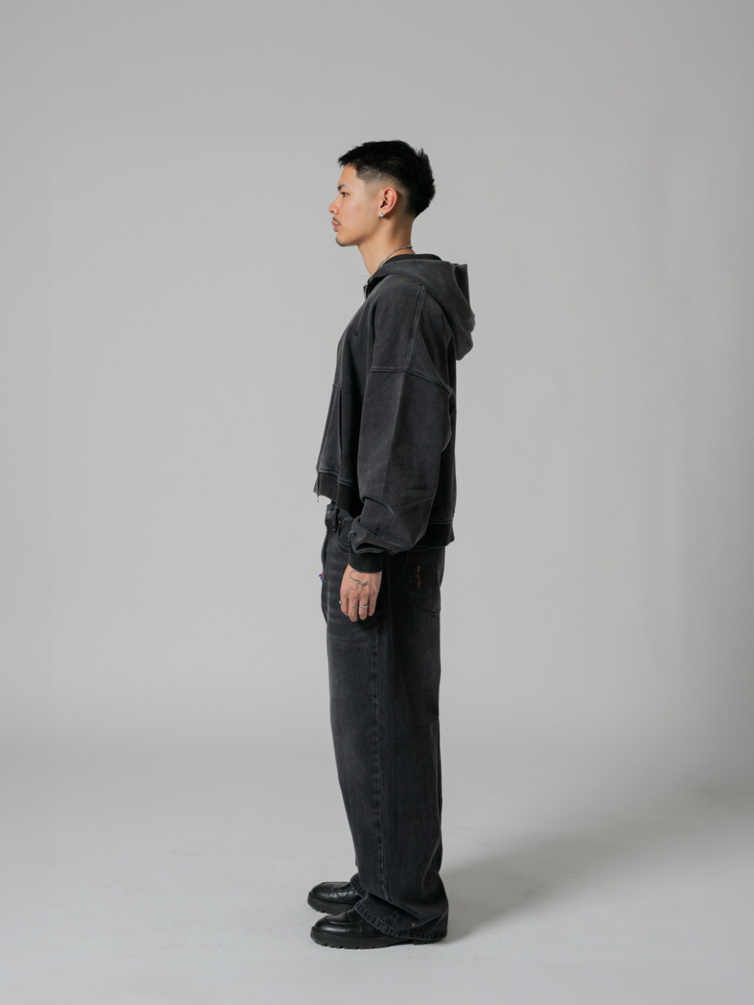 ESSENTIAL BOXY DOUBLE ZIP - VINTAGE BLACK-Fineriform