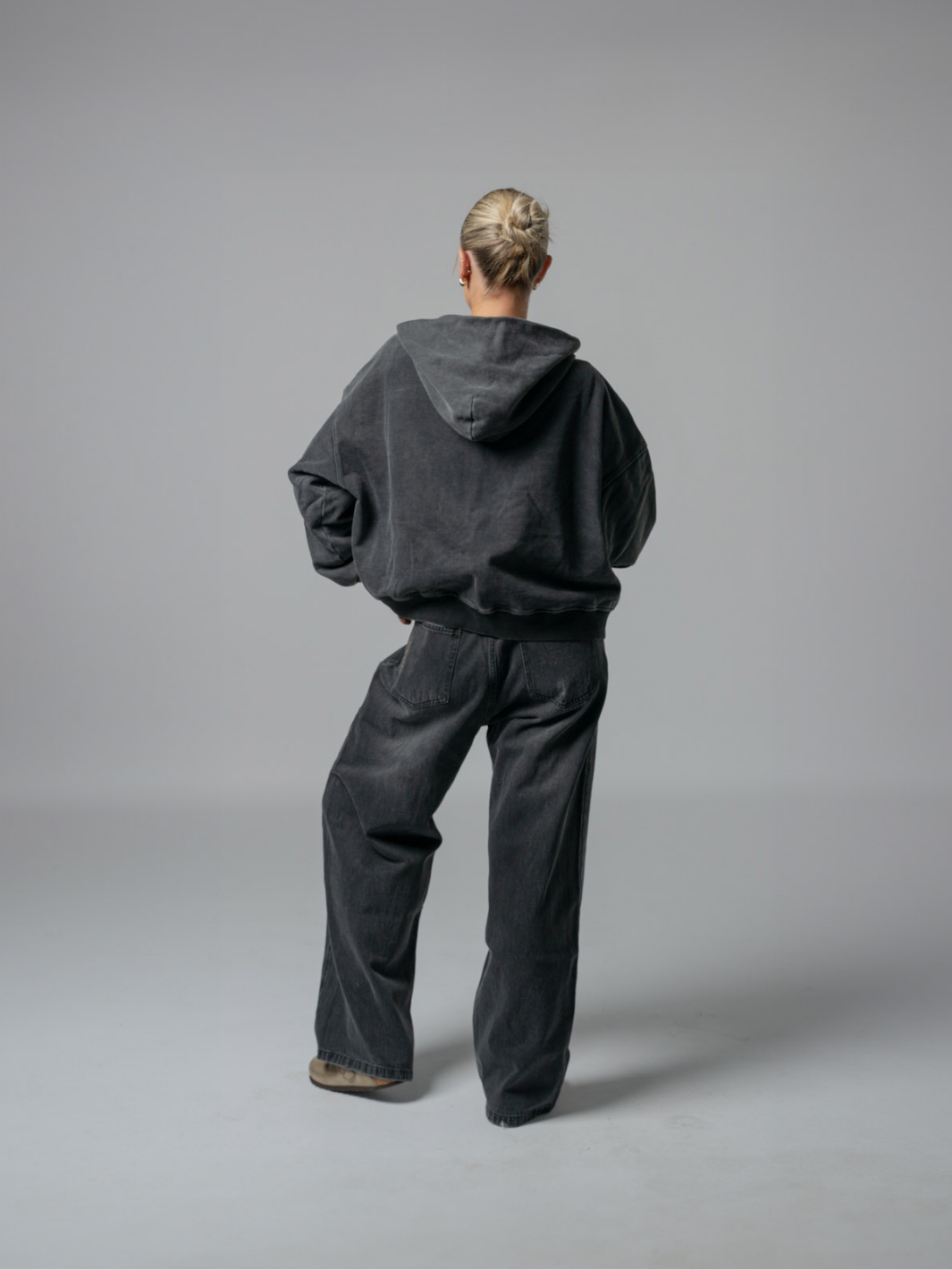 ESSENTIAL BOXY DOUBLE ZIP - VINTAGE BLACK-Fineriform