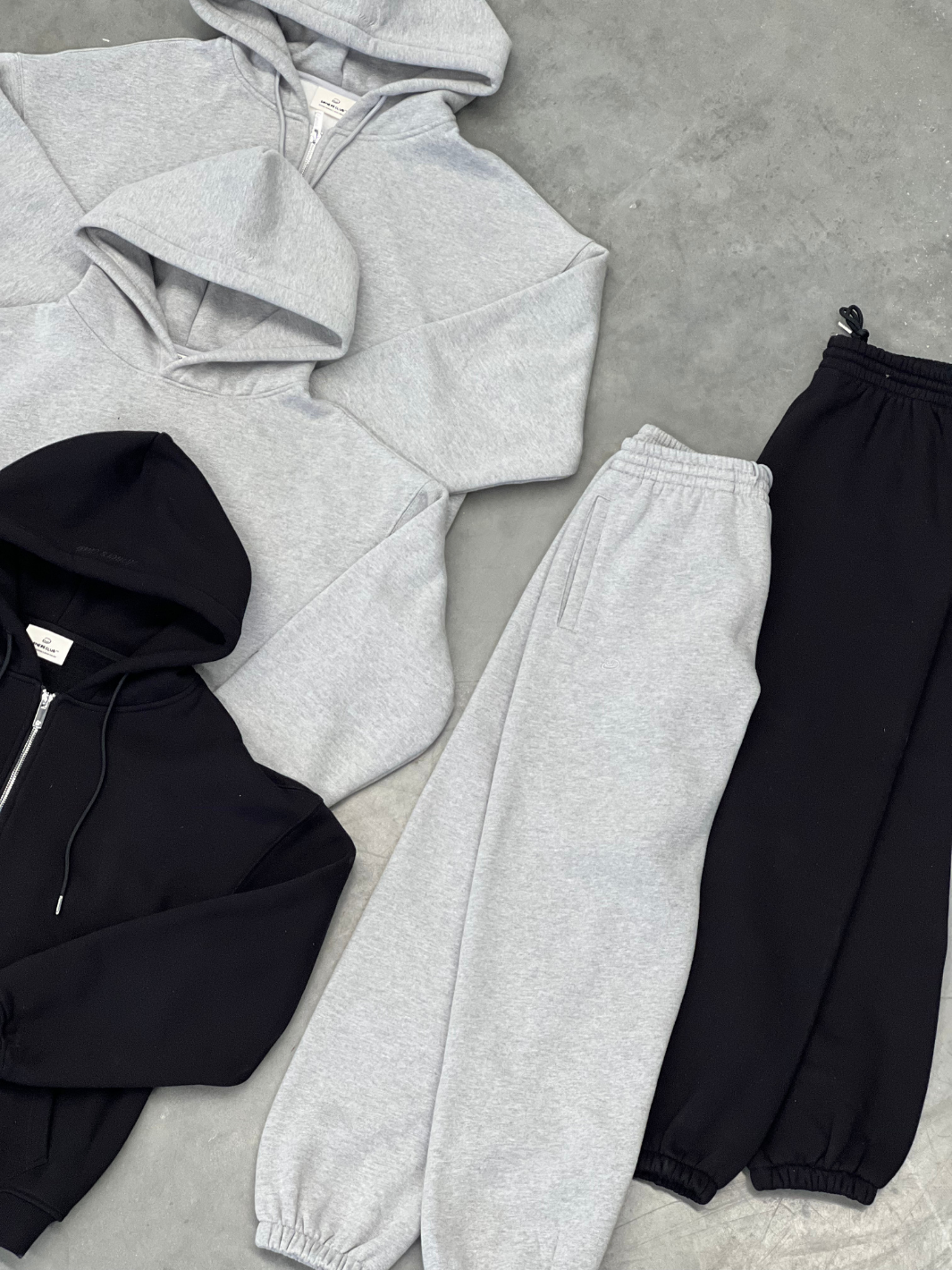 SIGNATURE BASIC SWEATPANTS - HEATHER GREY-Fineriform