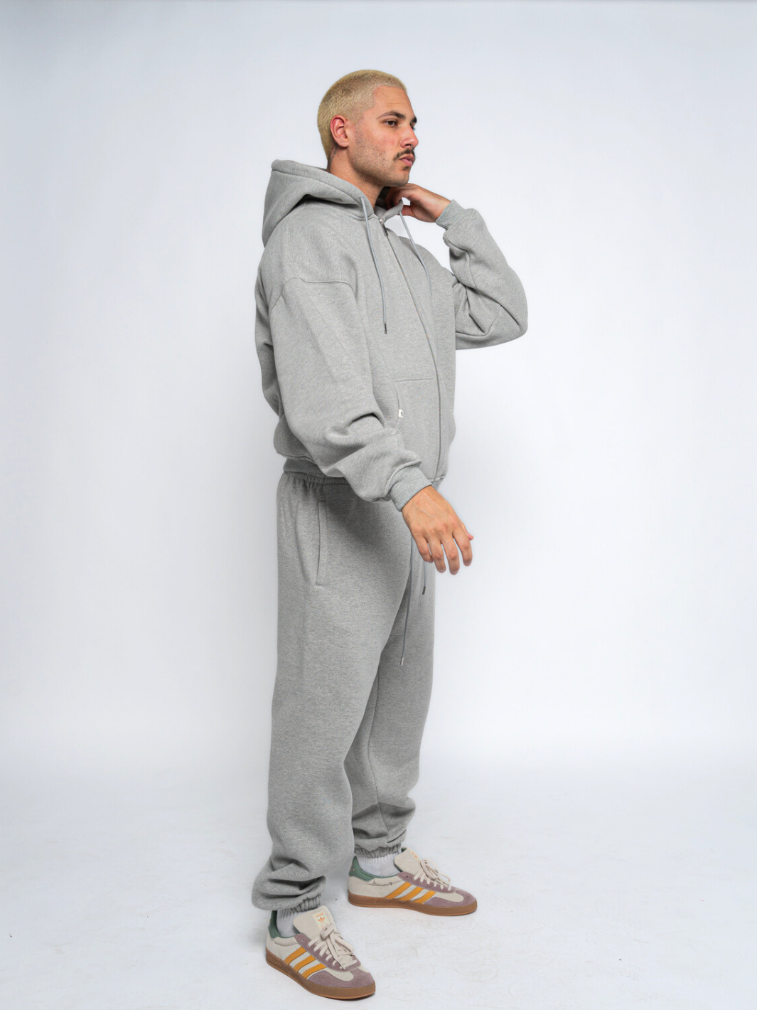 SIGNATURE BASIC SWEATPANTS - HEATHER GREY-Fineriform