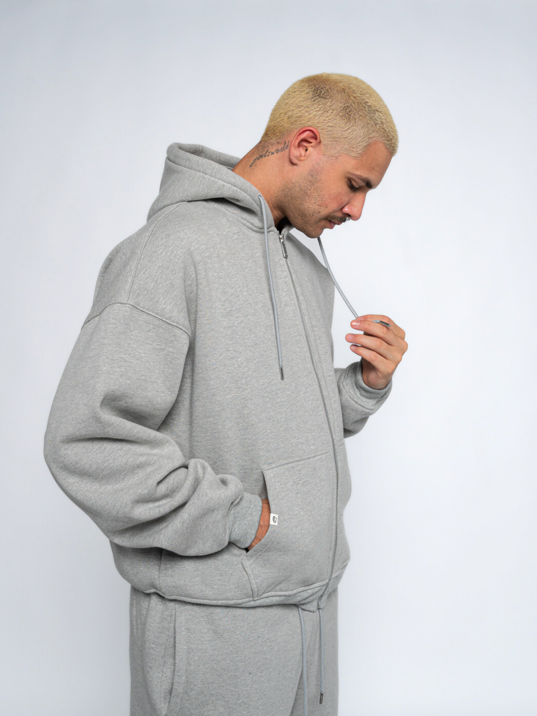 SIGNATURE BASIC ZIP-UP HOODIE - HEATHER GREY-Fineriform