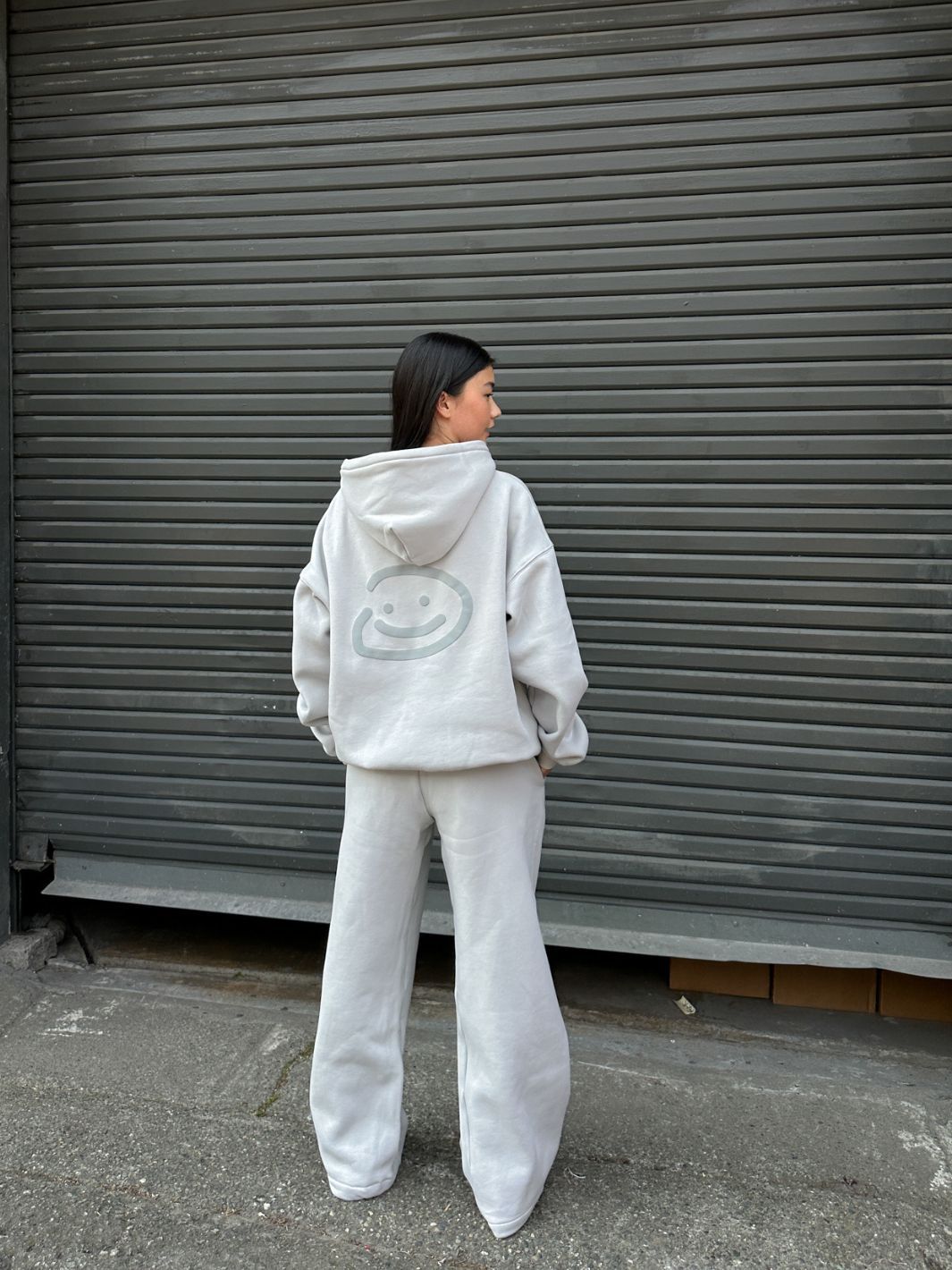 SMILEY LOGO HOODIE - LIGHT GREY-Fineriform
