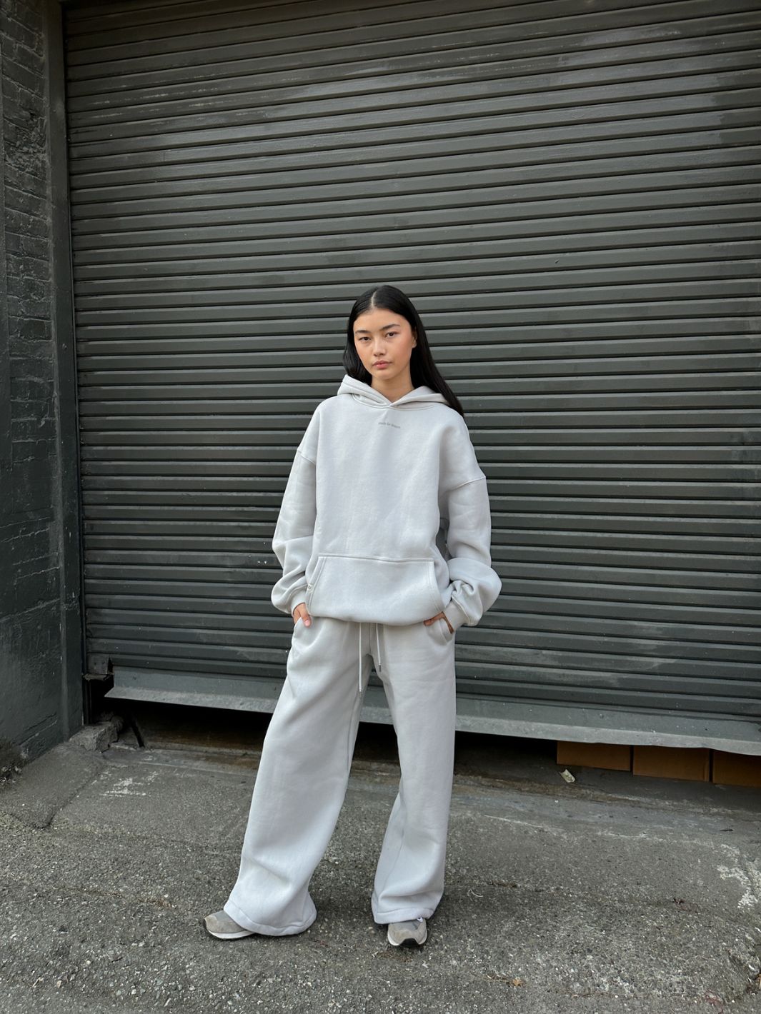 SMILEY LOGO HOODIE - LIGHT GREY-Fineriform