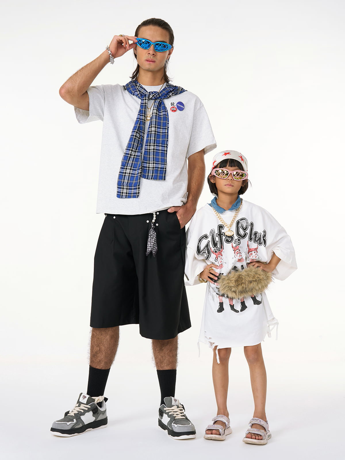 Jersey Knit Detachable Badge Hooded Plaid Cape T-Shirt-Fineriform