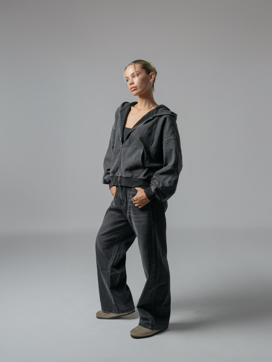 ESSENTIAL BOXY DOUBLE ZIP - VINTAGE BLACK-Fineriform