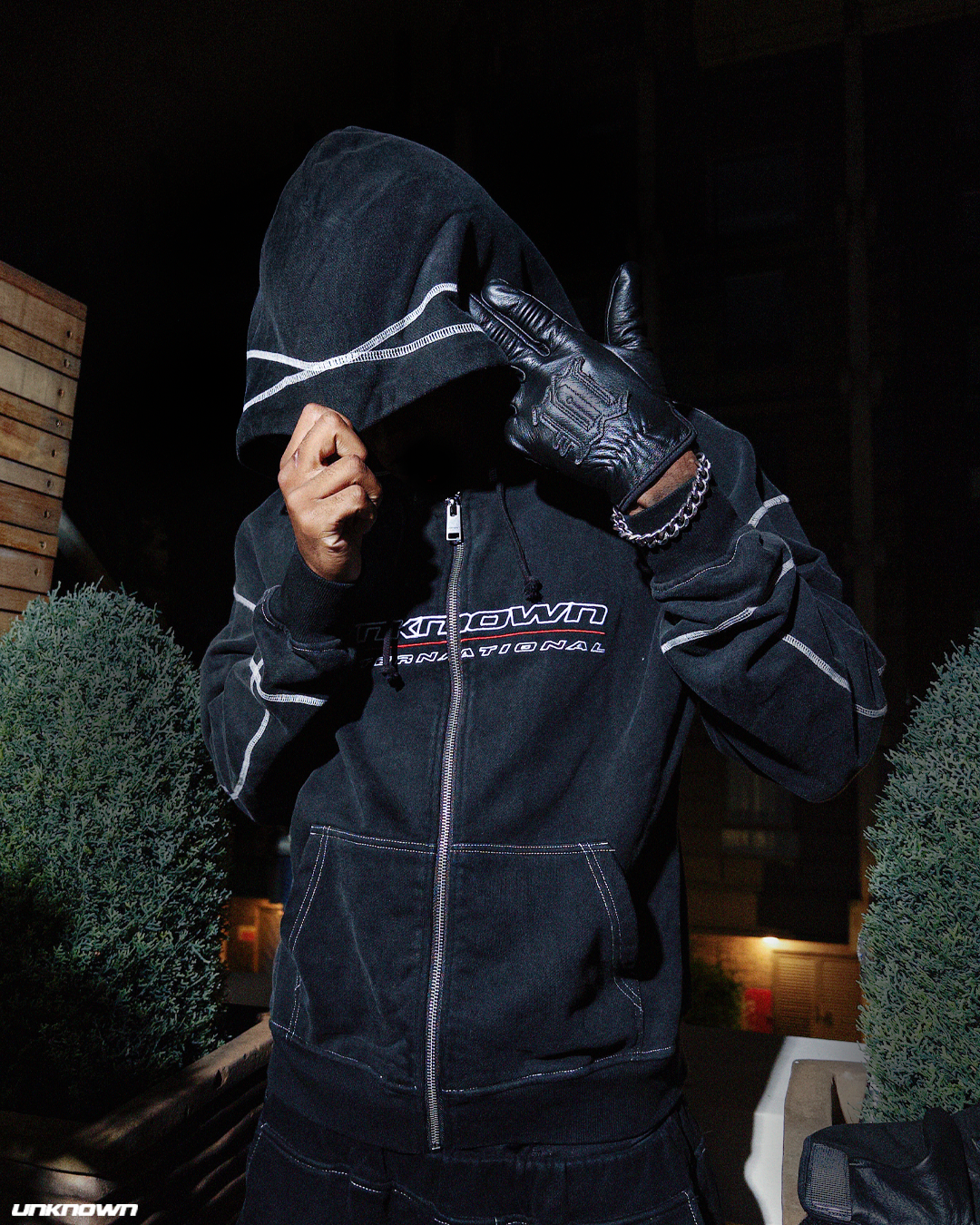 VINTAGE UNKNOWN INTERNATIONAL HOODIE-Fineriform