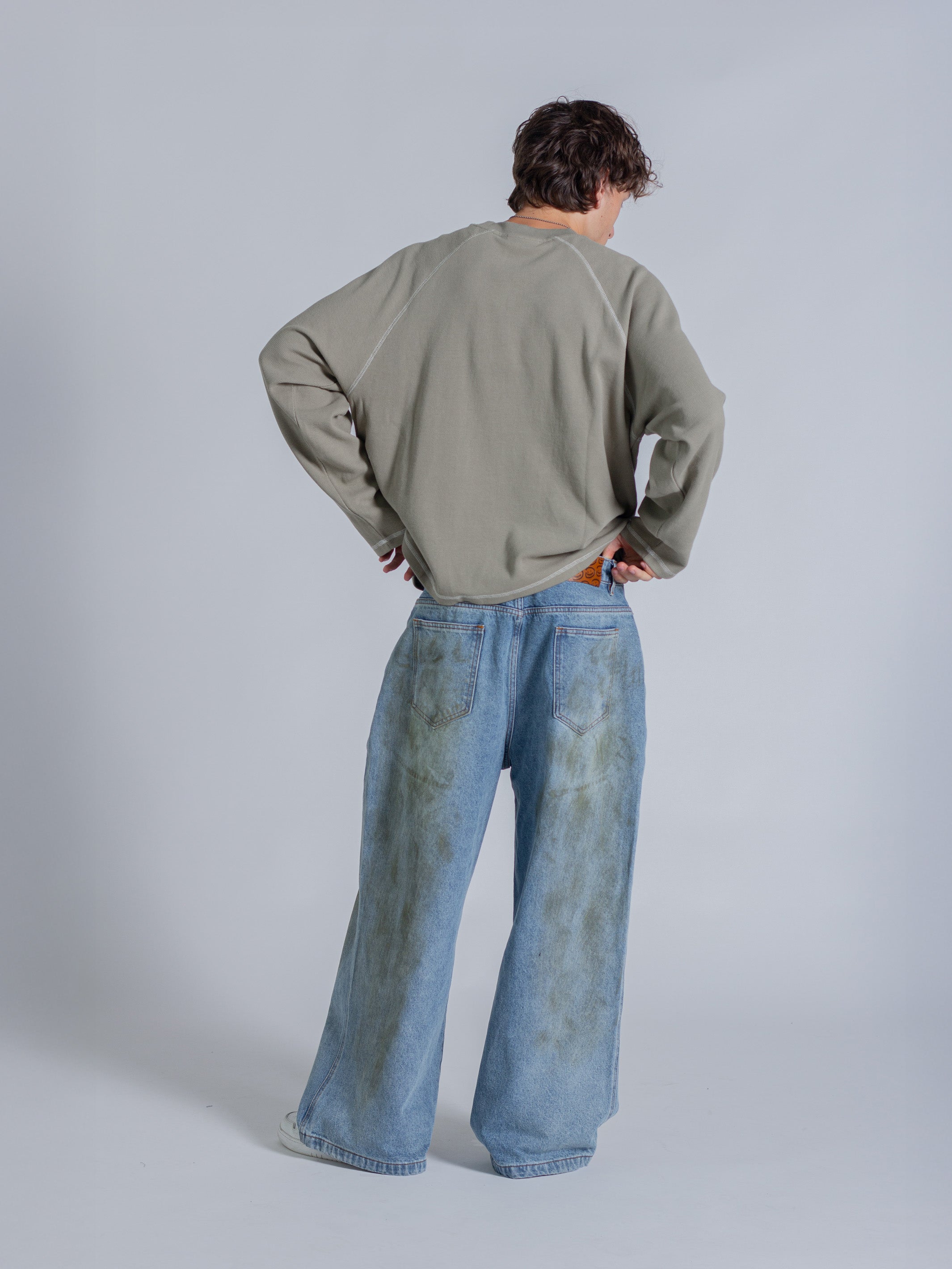 SMILEY WAFFLE LONG SLEEVE TEE - SAGE SMOKE-Fineriform