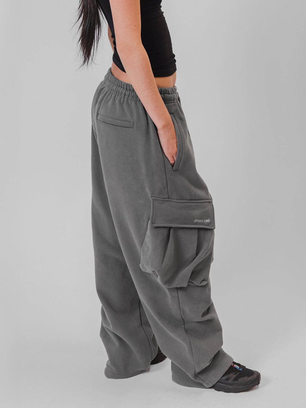 BAGGY CARGO SWEATPANTS - CHARCOAL-Fineriform
