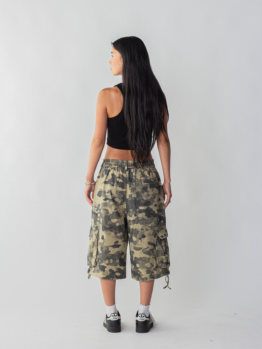 CAMO CARGO SHORTS - DESERT-Fineriform
