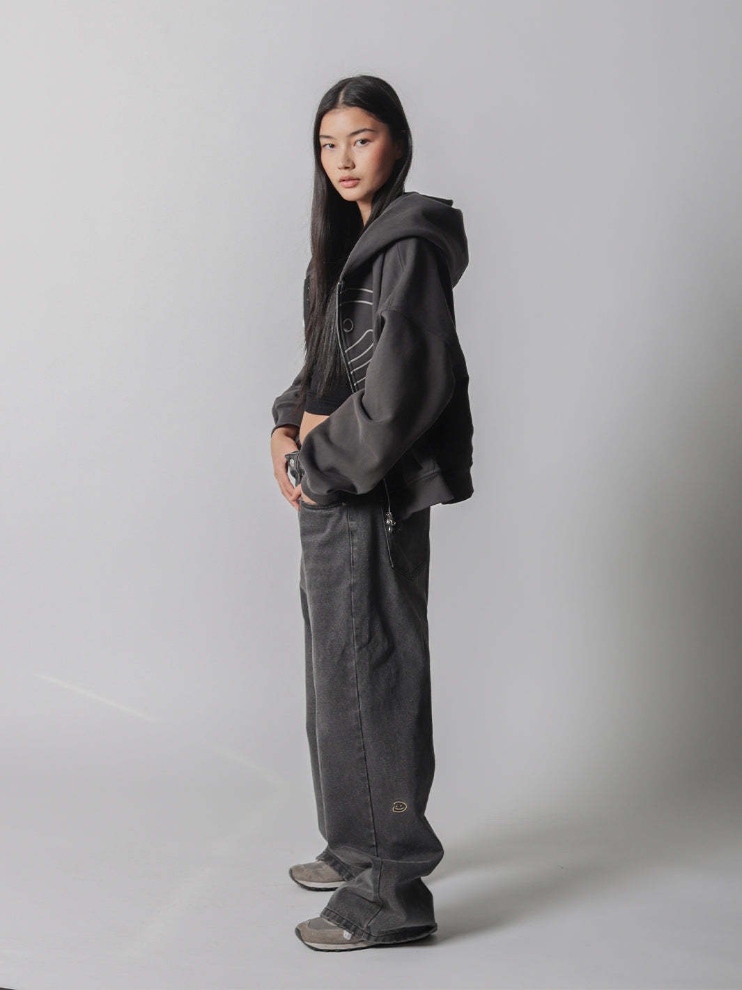 SMILEY BOXY DOUBLE ZIP - SMOKE-Fineriform