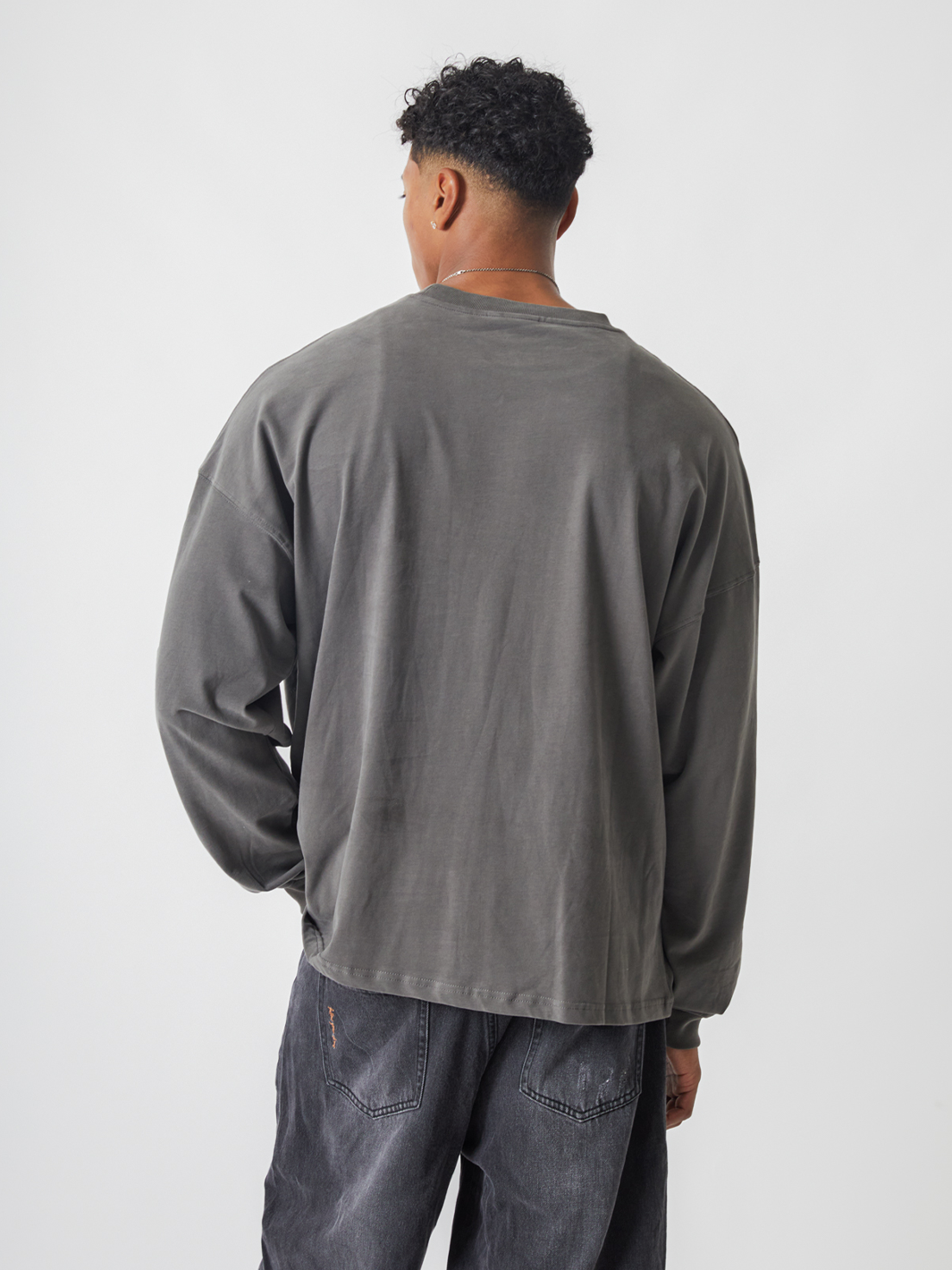SMILEY LOGO LONG SLEEVE TEE - FADED GREY-Fineriform