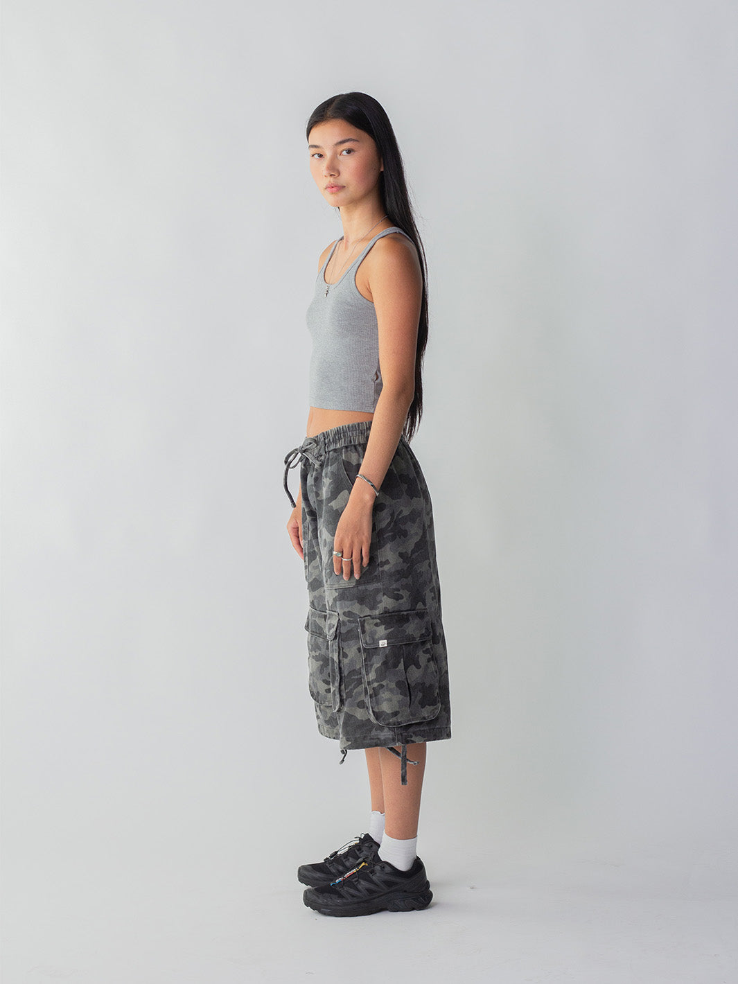 CAMO CARGO SHORTS - SMOKE-Fineriform