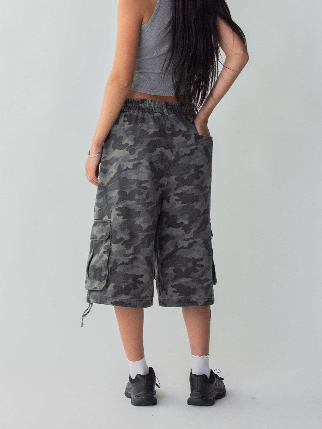 CAMO CARGO SHORTS - SMOKE-Fineriform