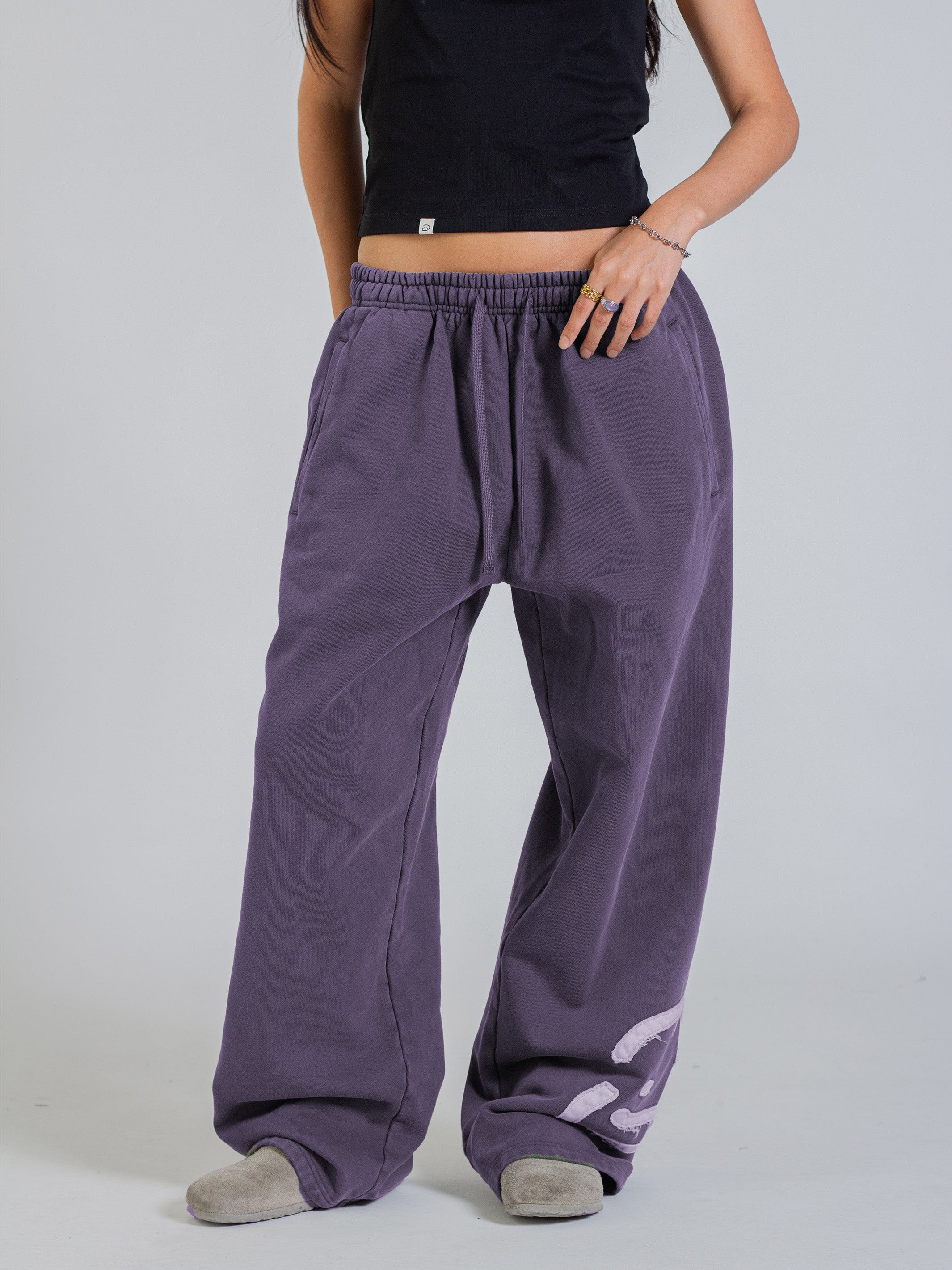 SMILEY PATCH SWEATPANTS - MIDNIGHT LAVENDER-Fineriform