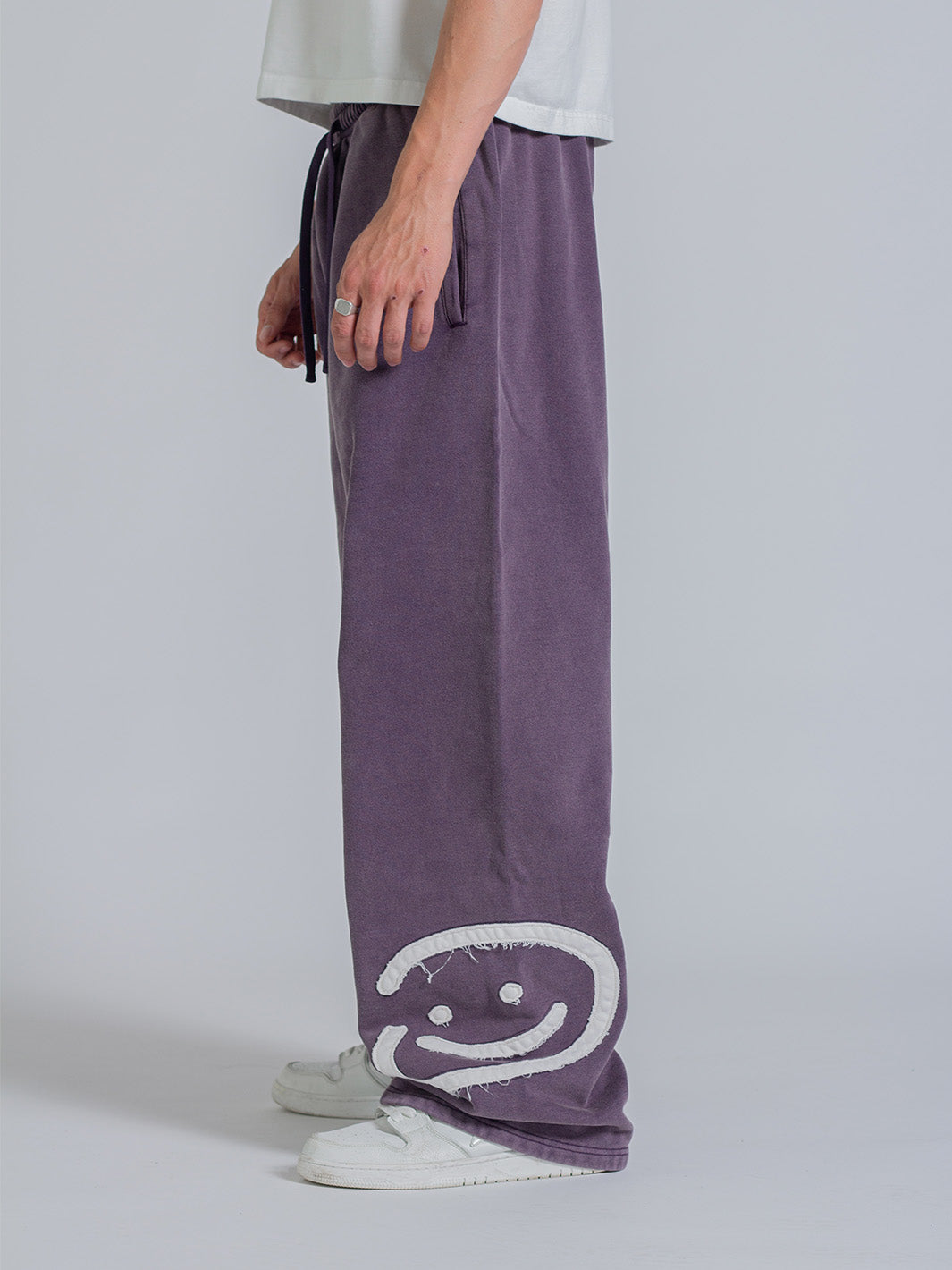 SMILEY PATCH SWEATPANTS - MIDNIGHT LAVENDER-Fineriform