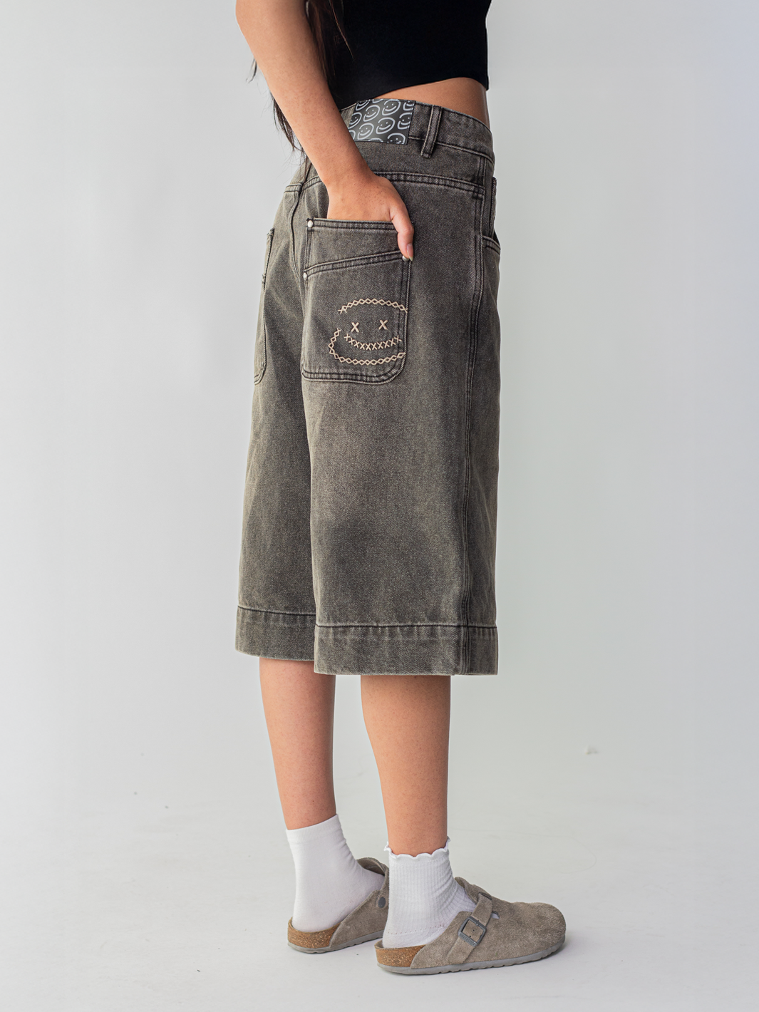 SMILEY STITCH JORTS - MUD BROWN-Fineriform