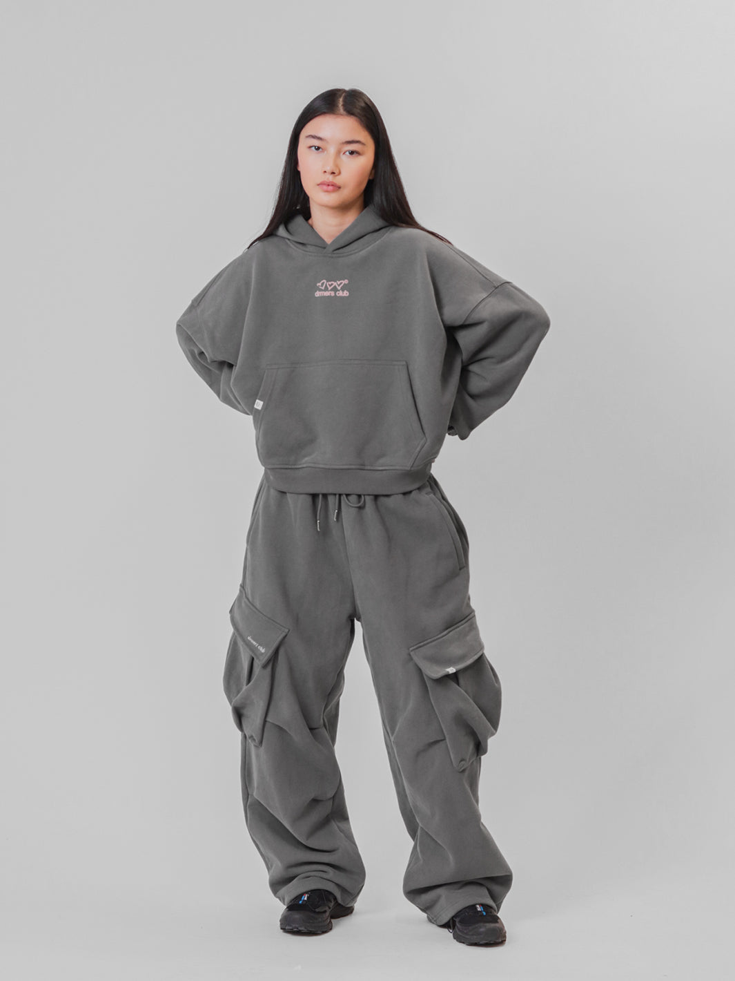 BAGGY CARGO SWEATPANTS - CHARCOAL-Fineriform