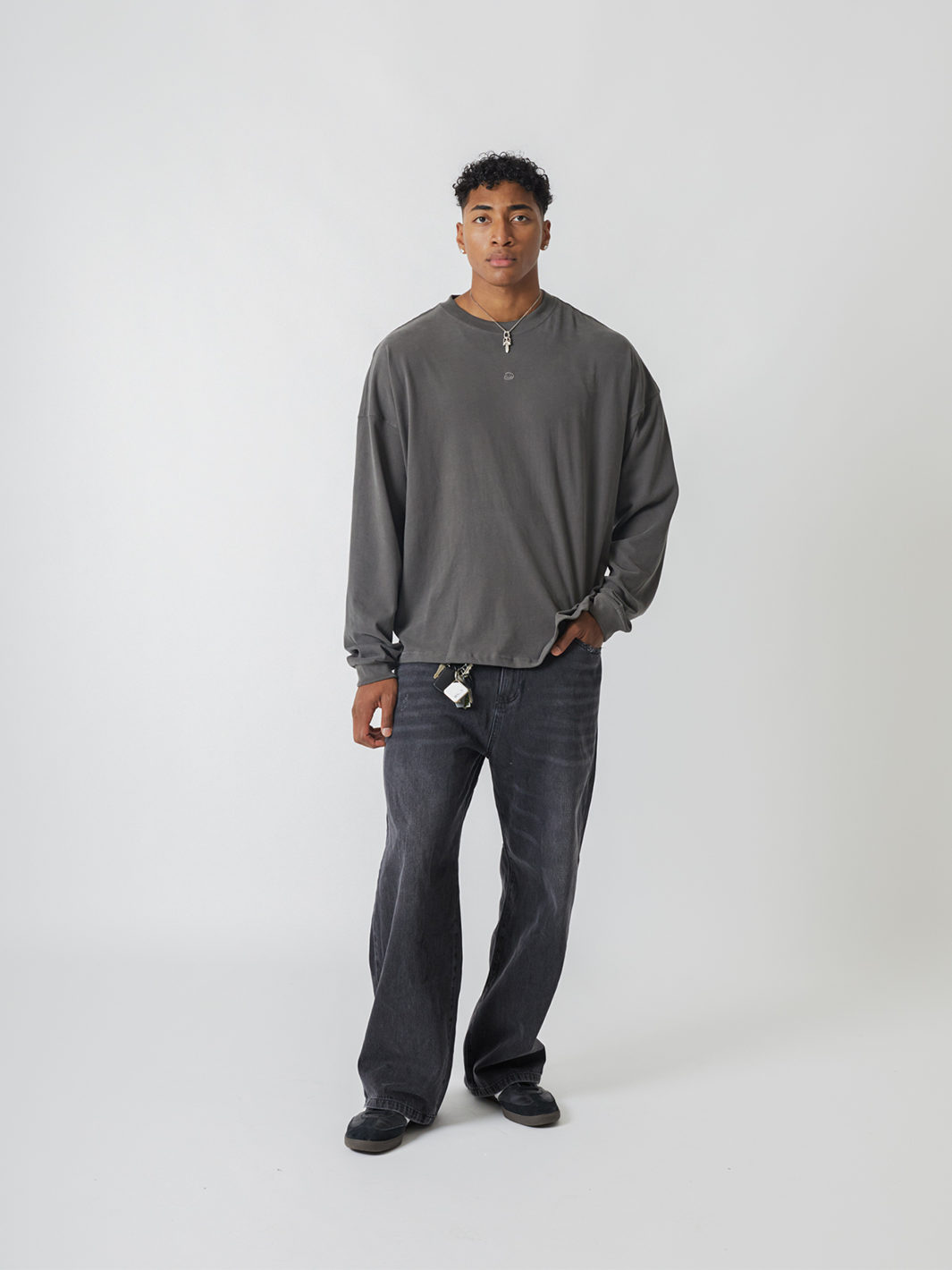 SMILEY LOGO LONG SLEEVE TEE - FADED GREY-Fineriform