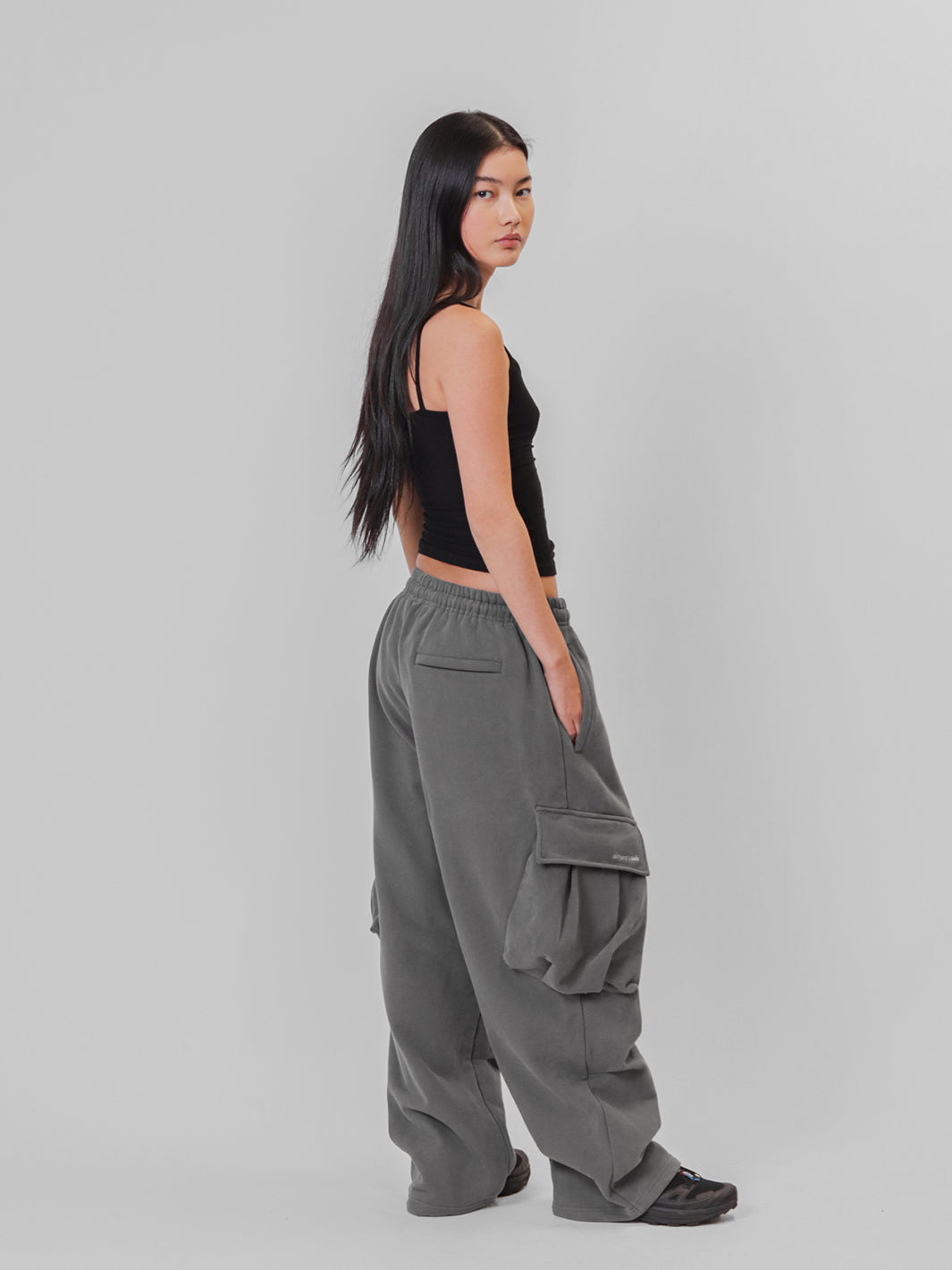 BAGGY CARGO SWEATPANTS - CHARCOAL-Fineriform