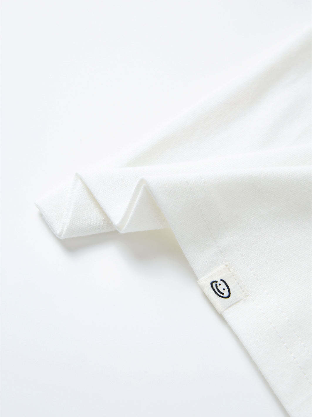 BEAR TEE - WHITE-Fineriform