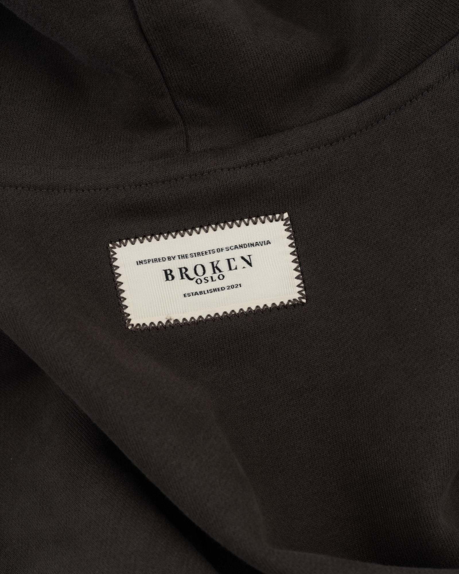 MATTE BROWN HOODIE-Fineriform