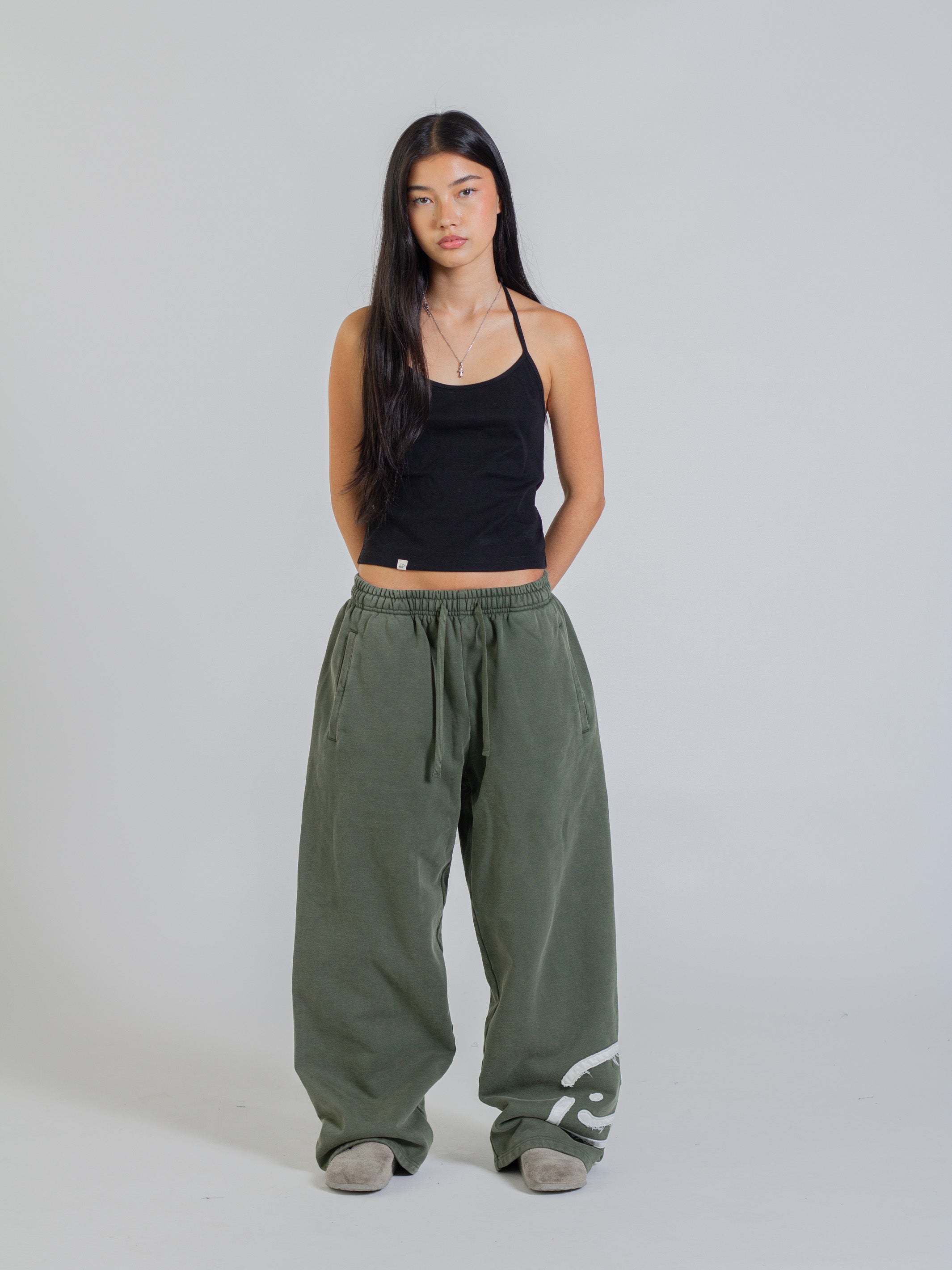 SMILEY PATCH SWEATPANTS - FADED PINE-Fineriform