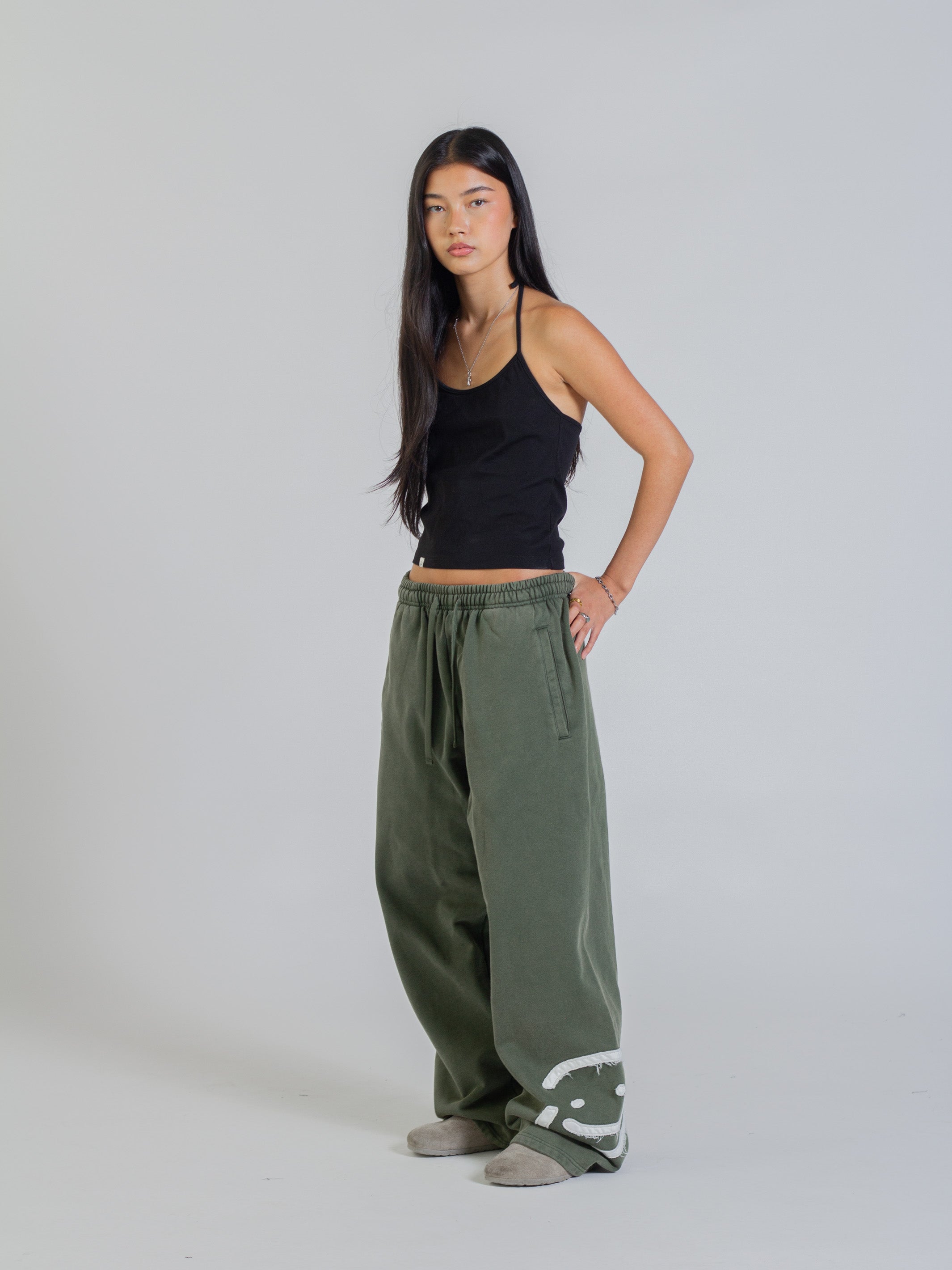 SMILEY PATCH SWEATPANTS - FADED PINE-Fineriform